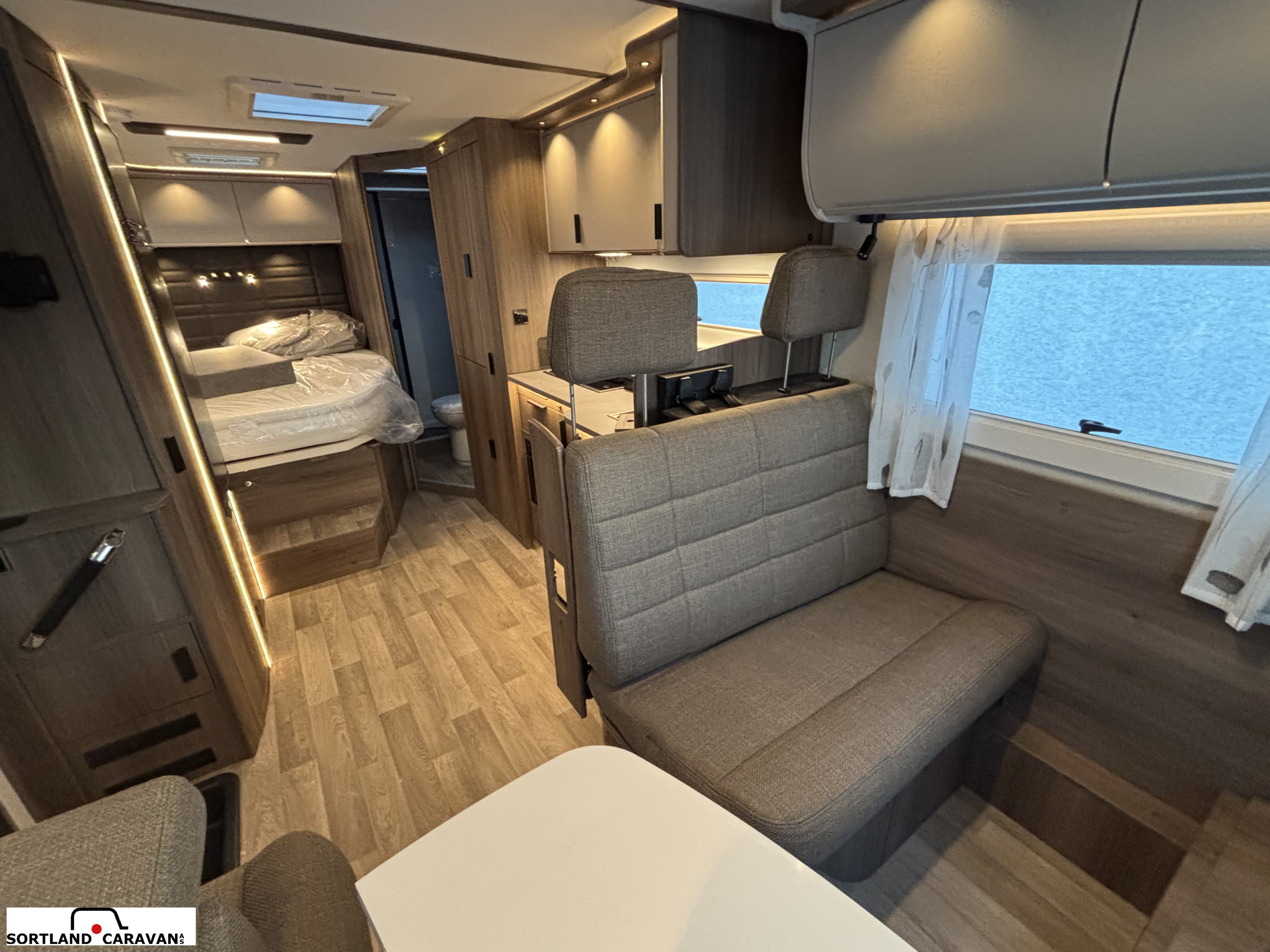 KABE Royal X 810  LXL - KABE