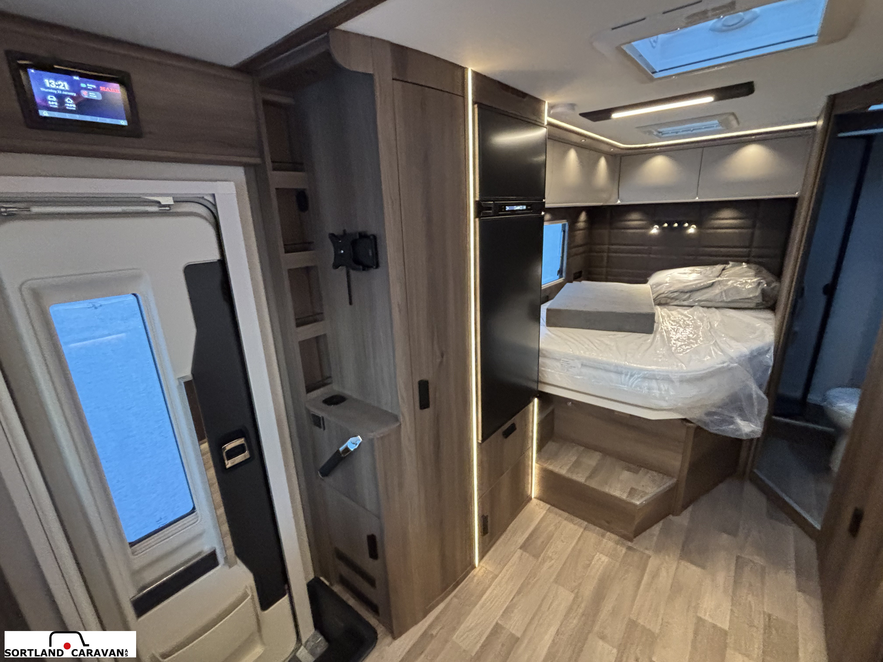 KABE Royal X 810  LXL - KABE