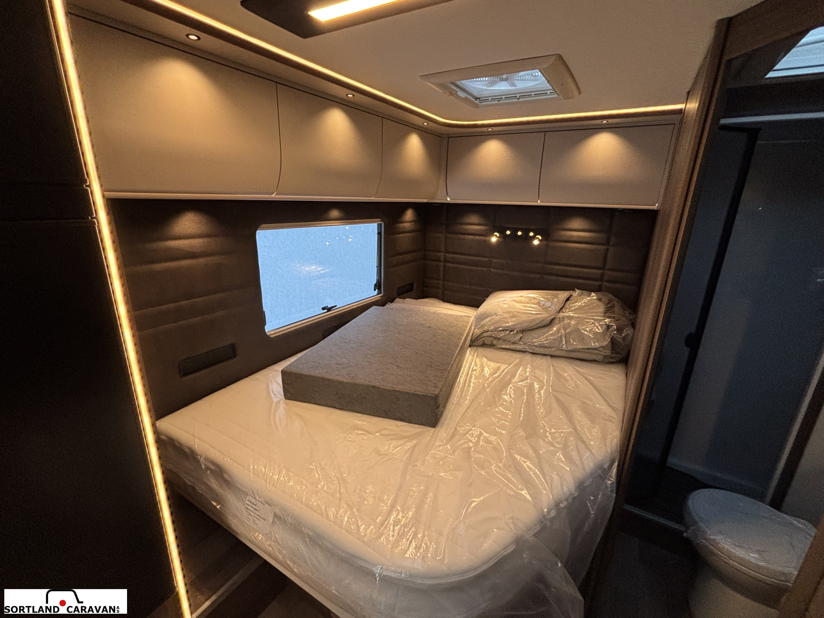 KABE Royal X 810  LXL - KABE