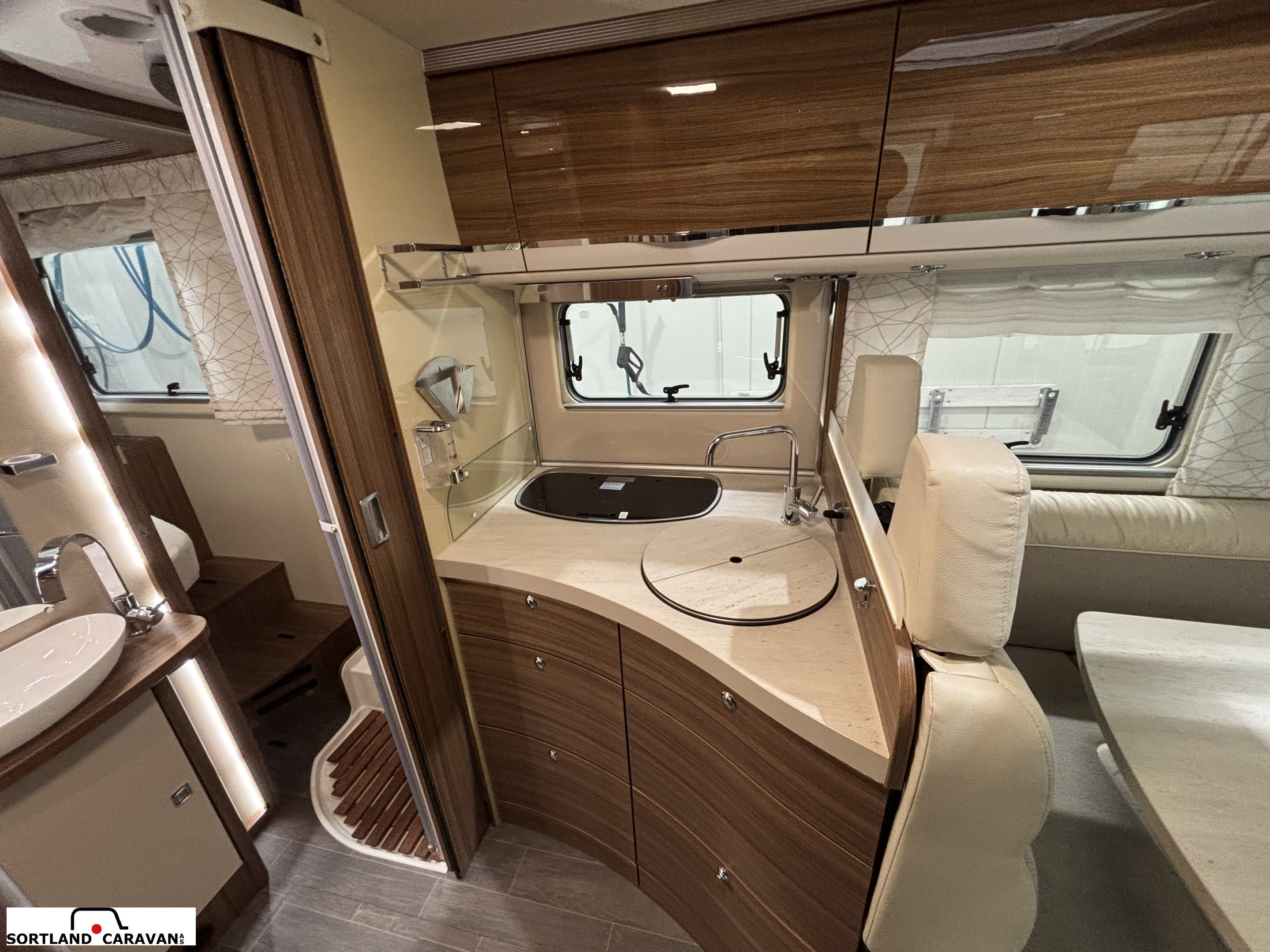 Eura Mobil IL 725 QB - Eura Mobil