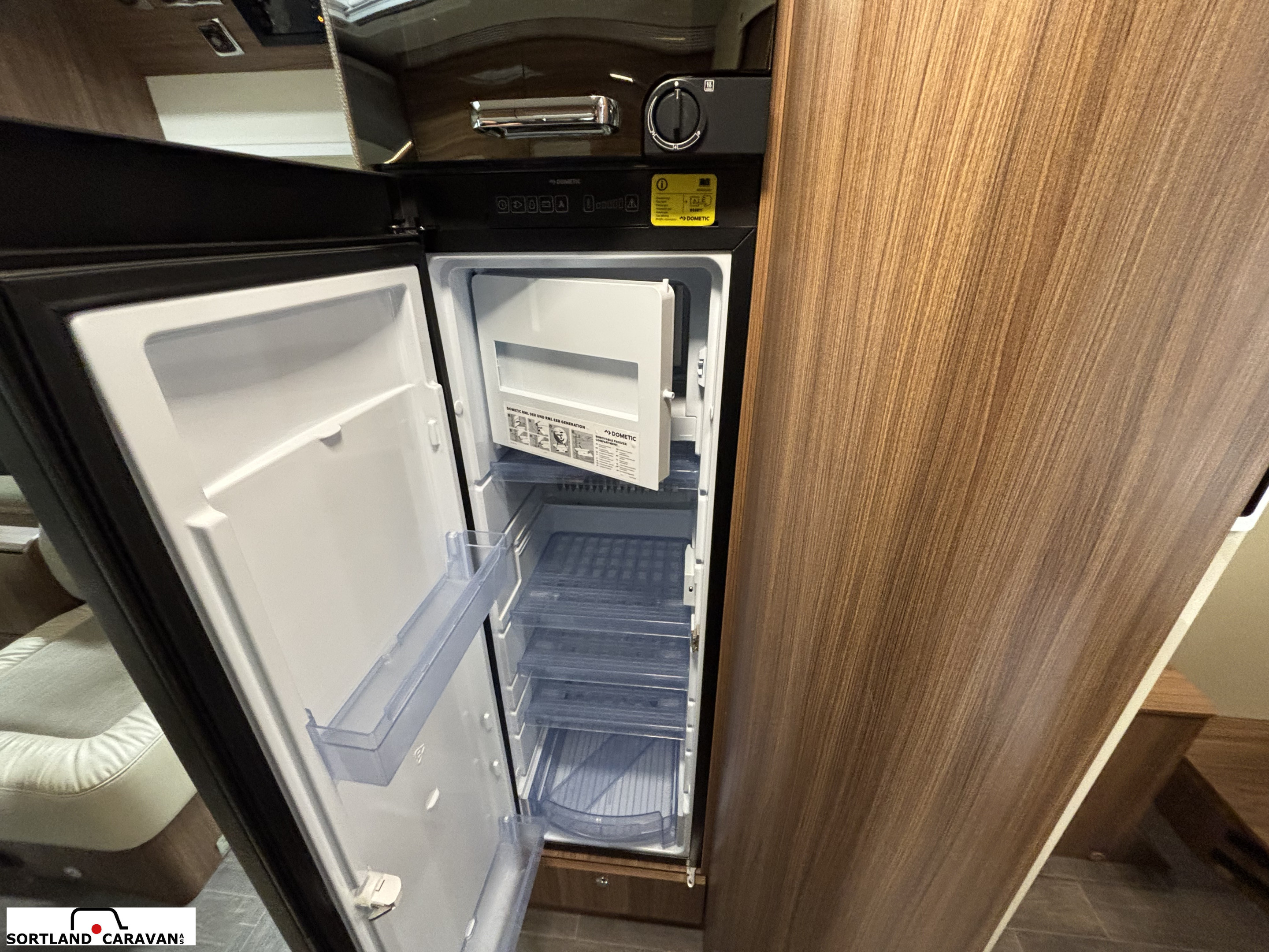 Eura Mobil IL 725 QB - Eura Mobil