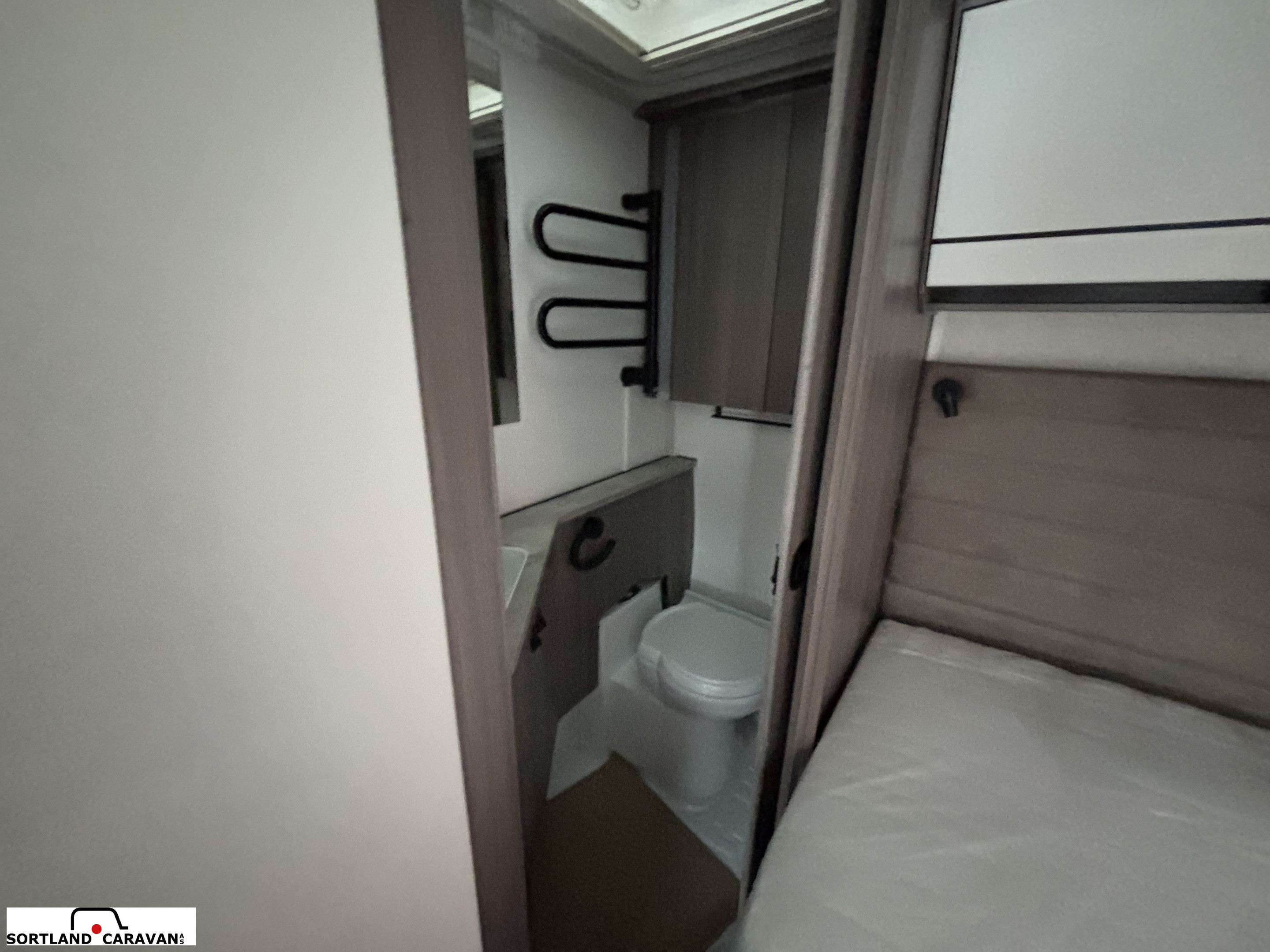 KABE ESTATE 470 XL KS - KABE