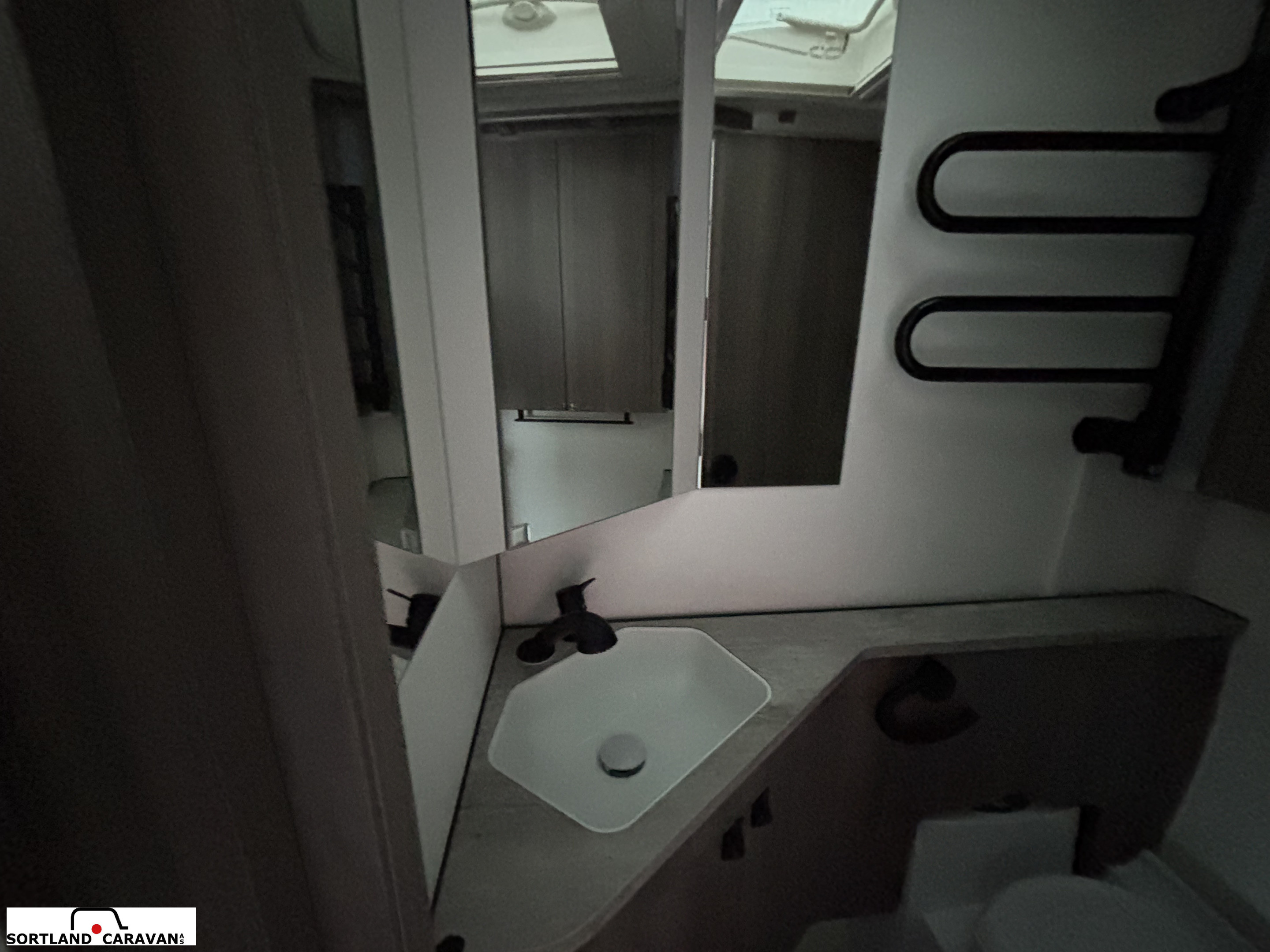 KABE ESTATE 470 XL KS - KABE