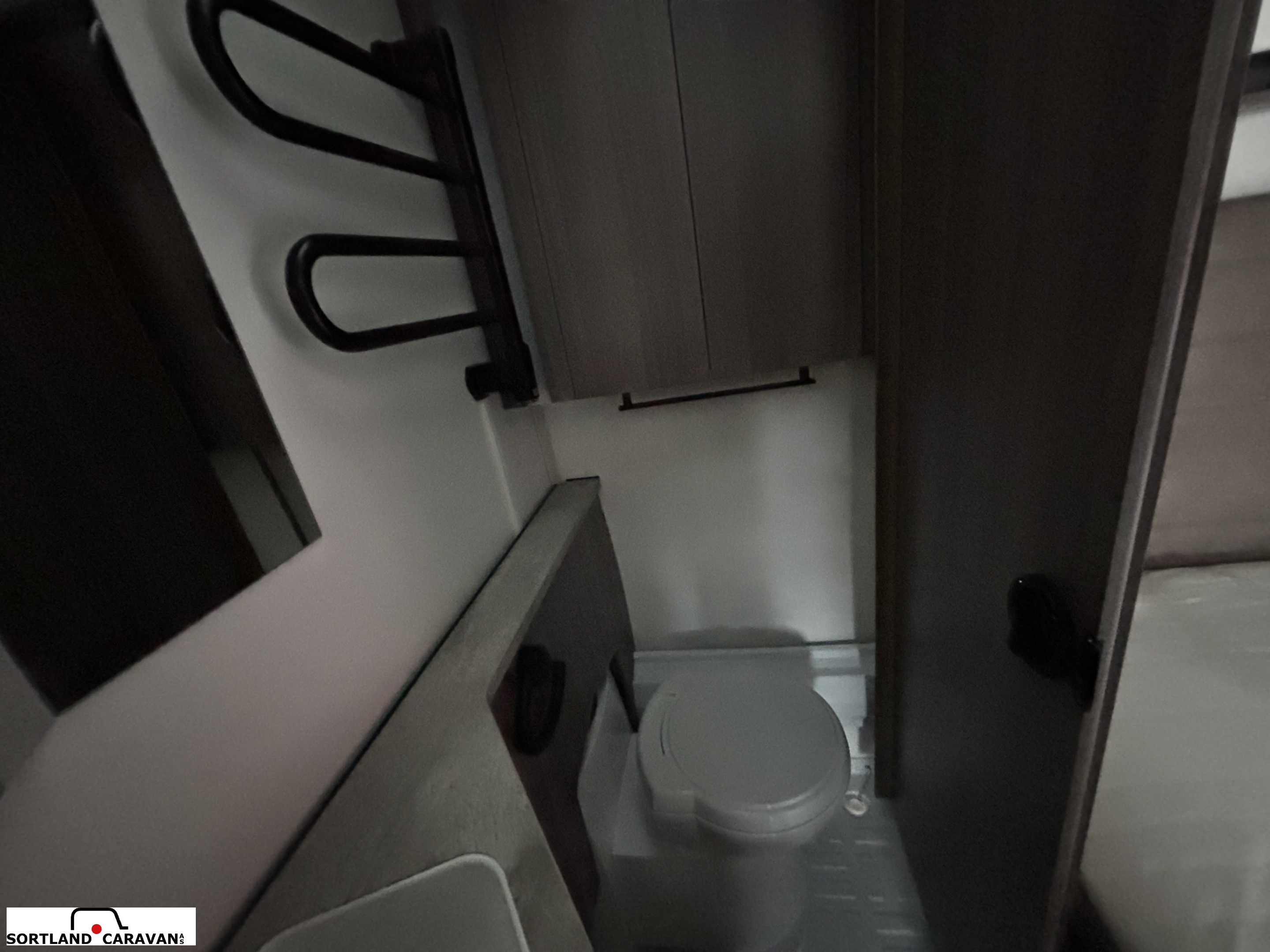 KABE ESTATE 470 XL KS - KABE