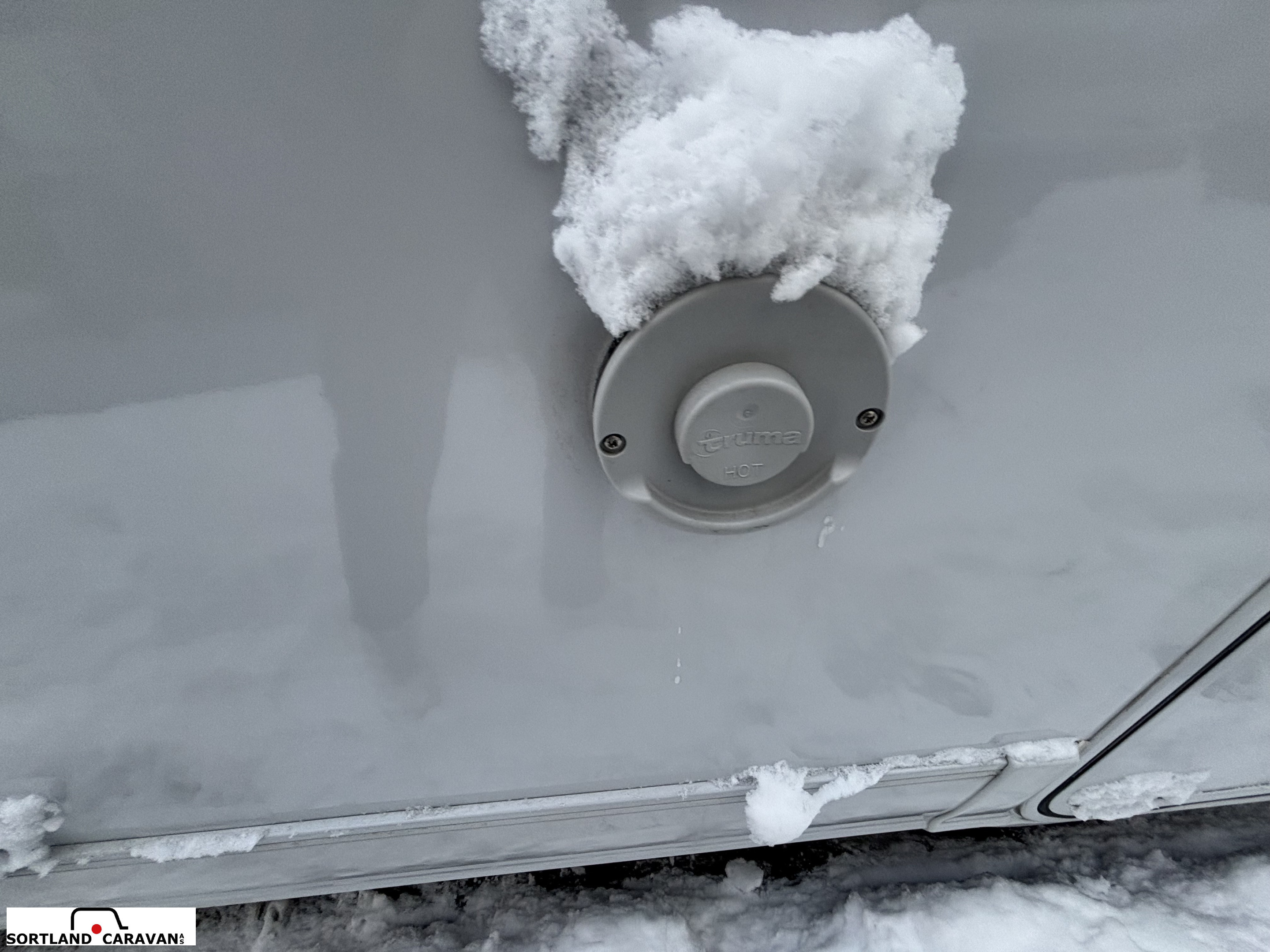 Adria CORAL AXESS 670 SL - CITROEN BlueHDi 2,2 140HP (103kW) 35L - Adria