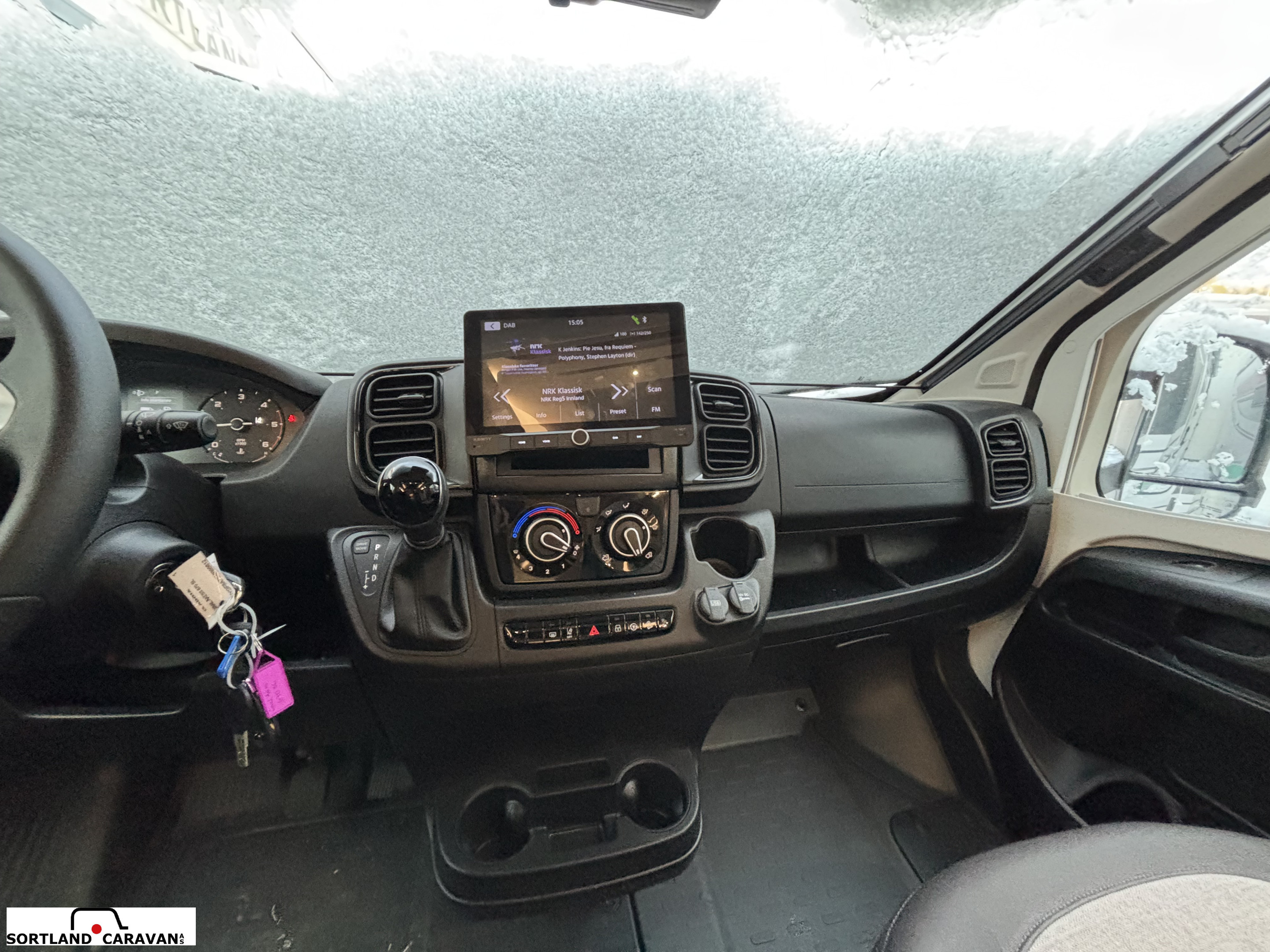 Adria CORAL AXESS 670 SL - CITROEN BlueHDi 2,2 140HP (103kW) 35L - Adria