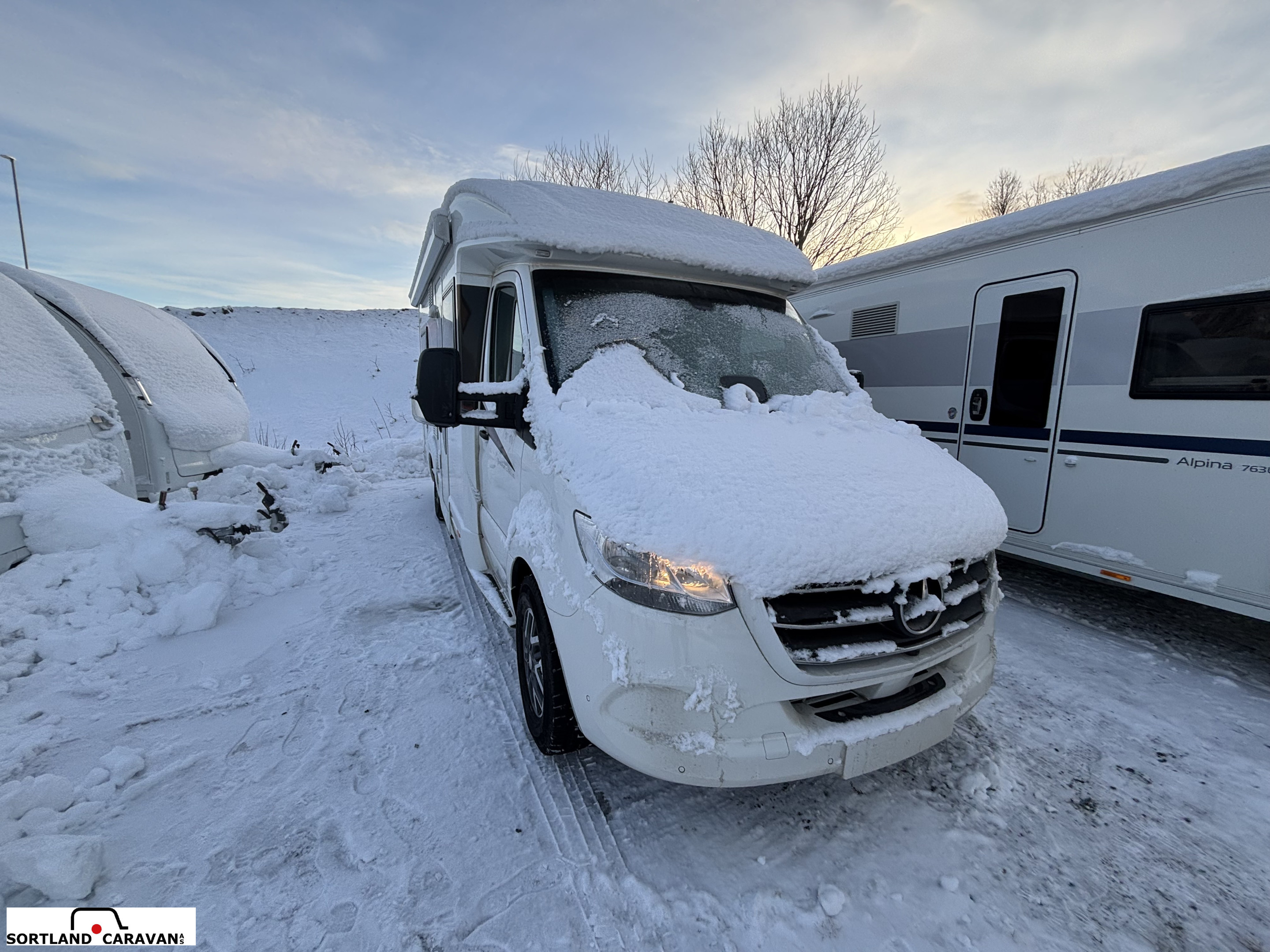 TRAVEL MASTER COMPACT N720 LXL - KABE