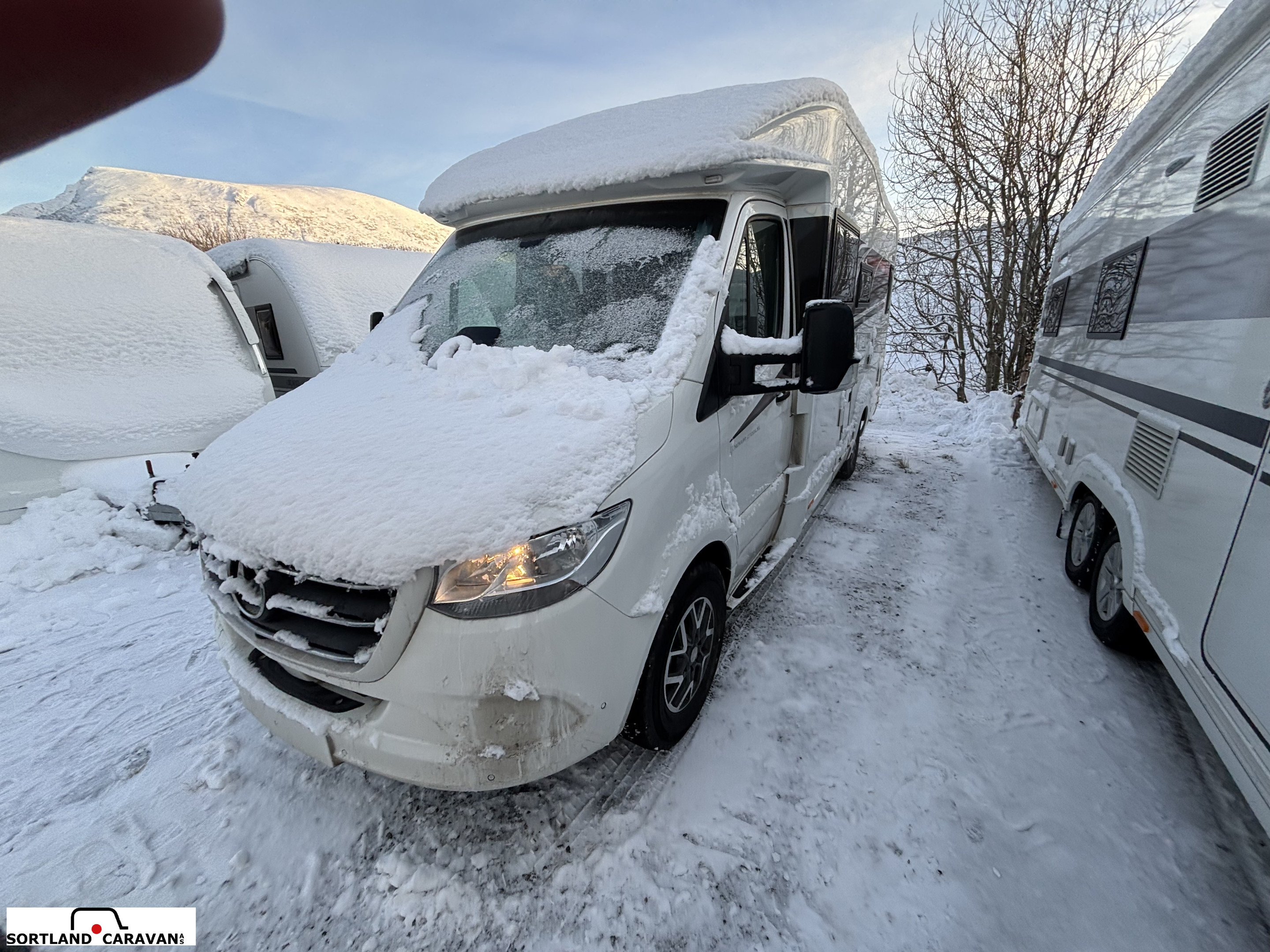 KABE TRAVEL MASTER COMPACT N720 LXL - KABE