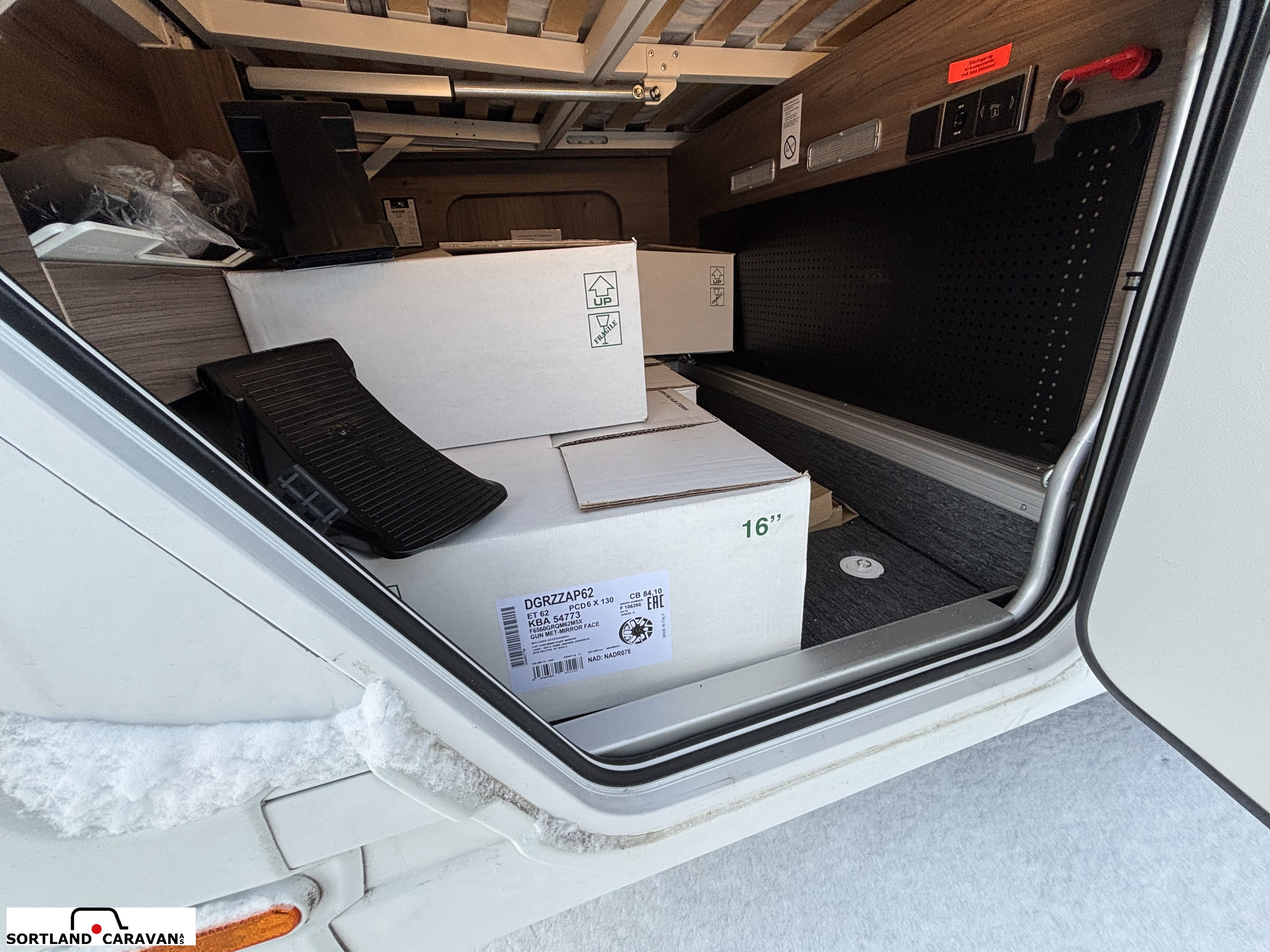 KABE TRAVEL MASTER COMPACT N720 LXL - KABE