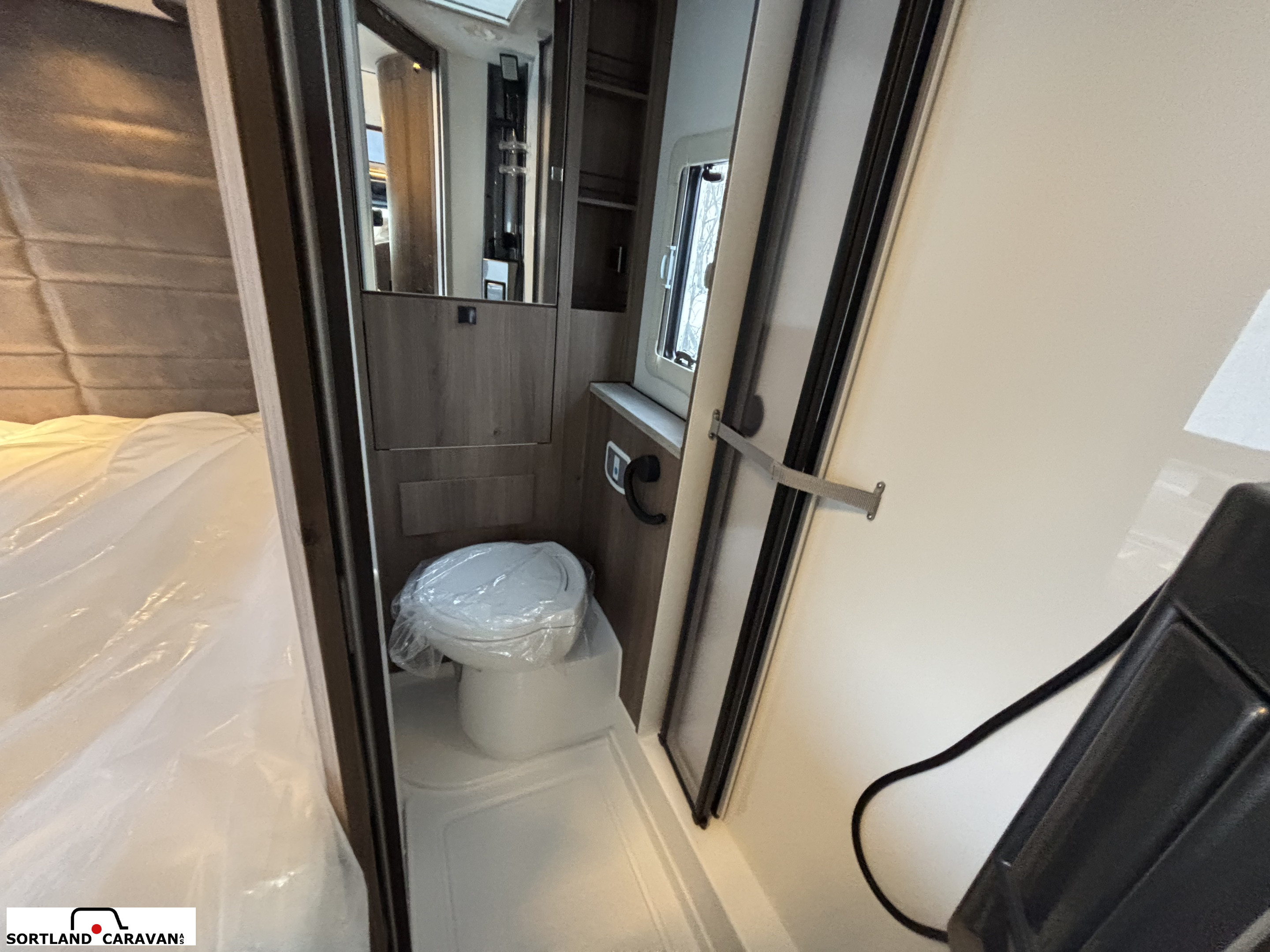 KABE TRAVEL MASTER COMPACT N720 LXL - KABE