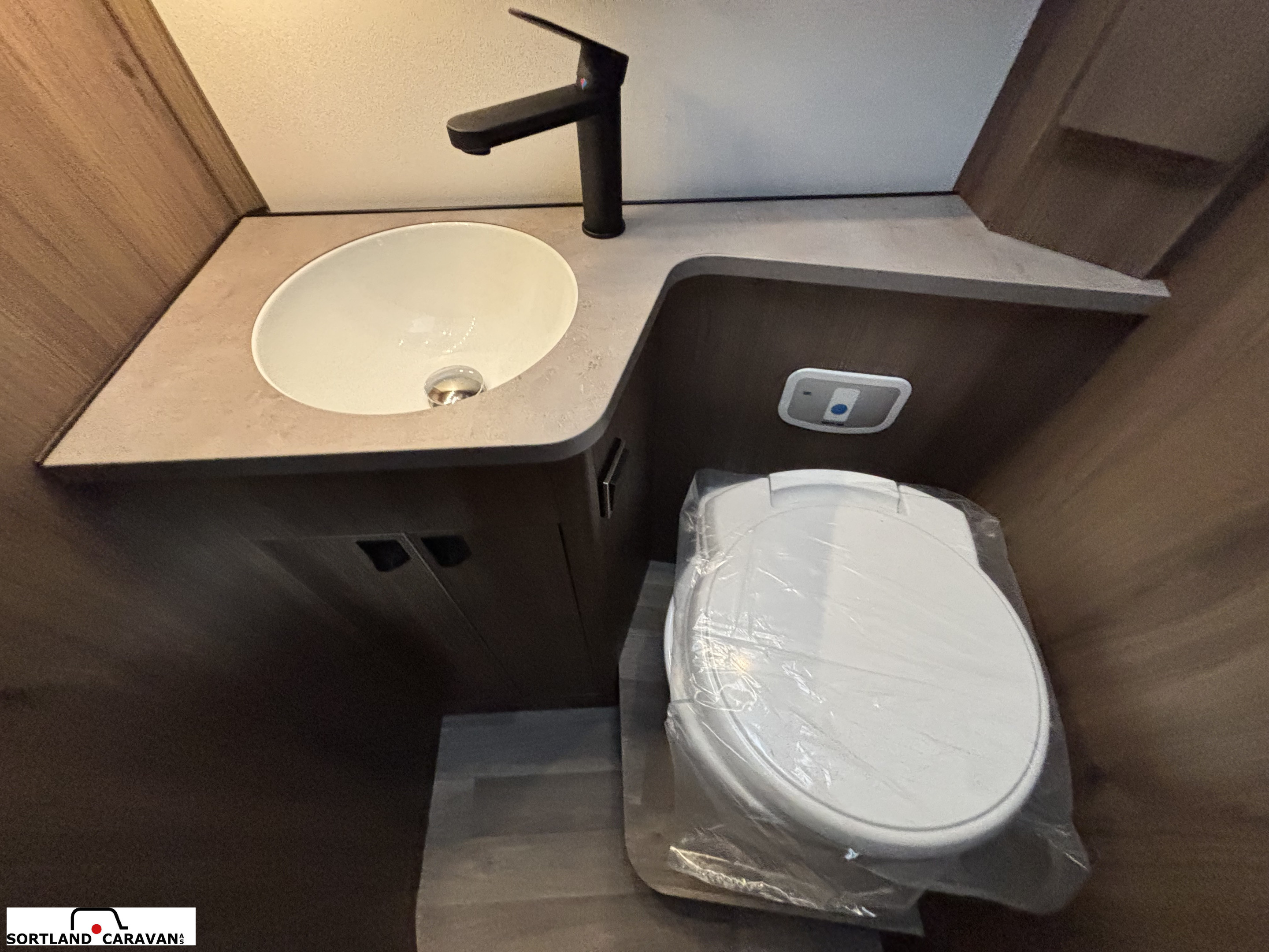 KABE TMI I790 LQB - KABE