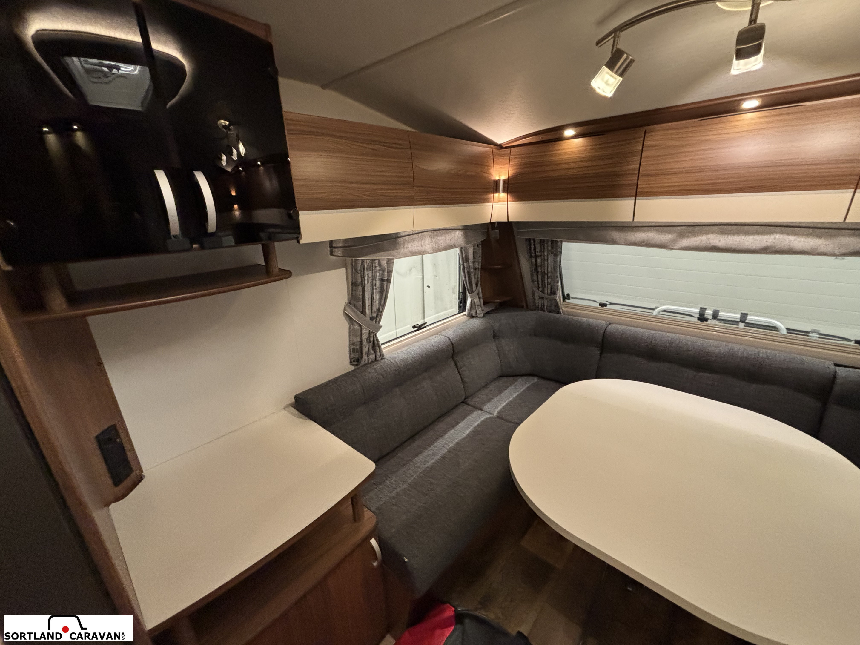 Polar Edition  590 BK - Polar