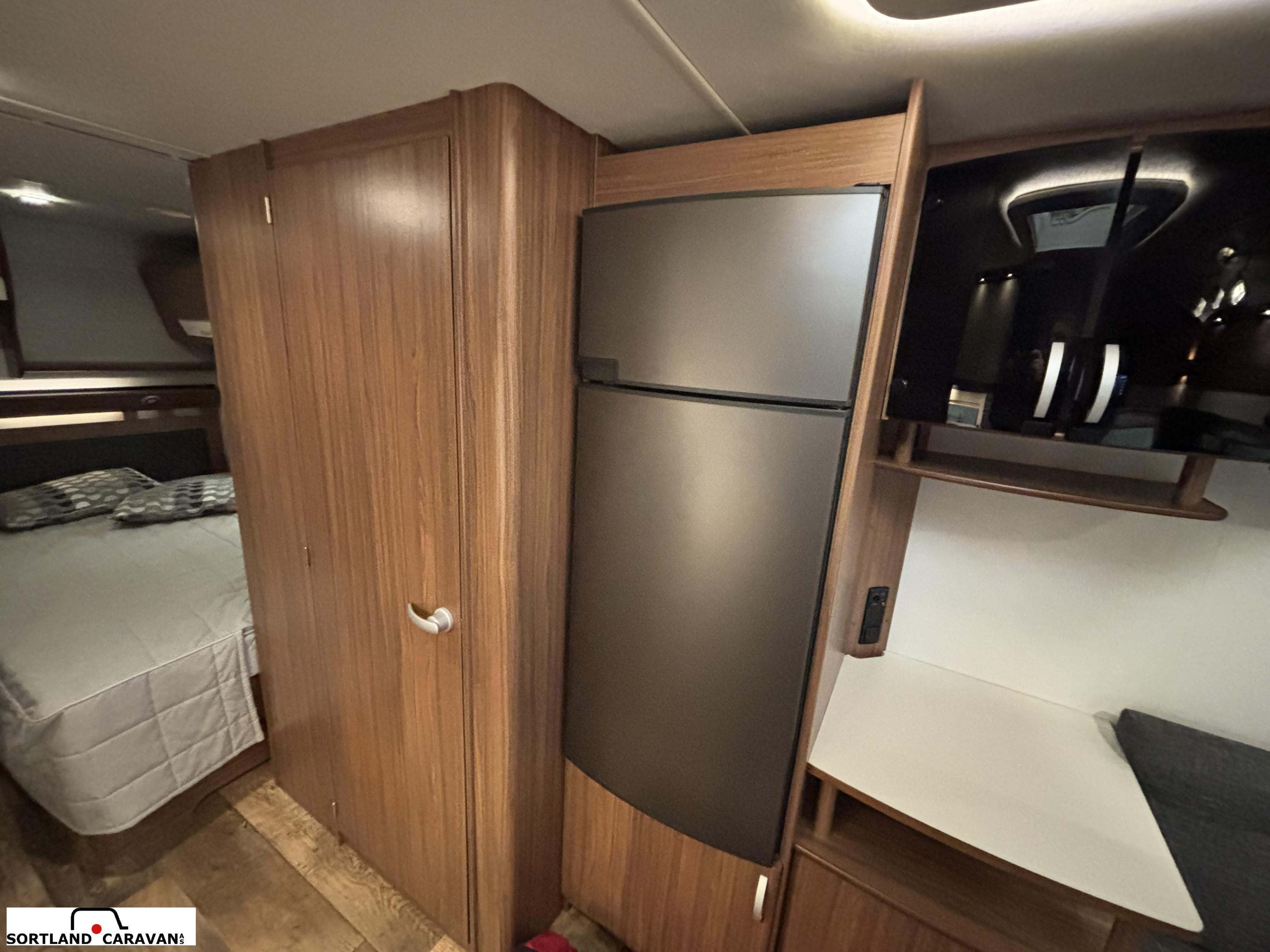 Polar Edition  590 BK - Polar