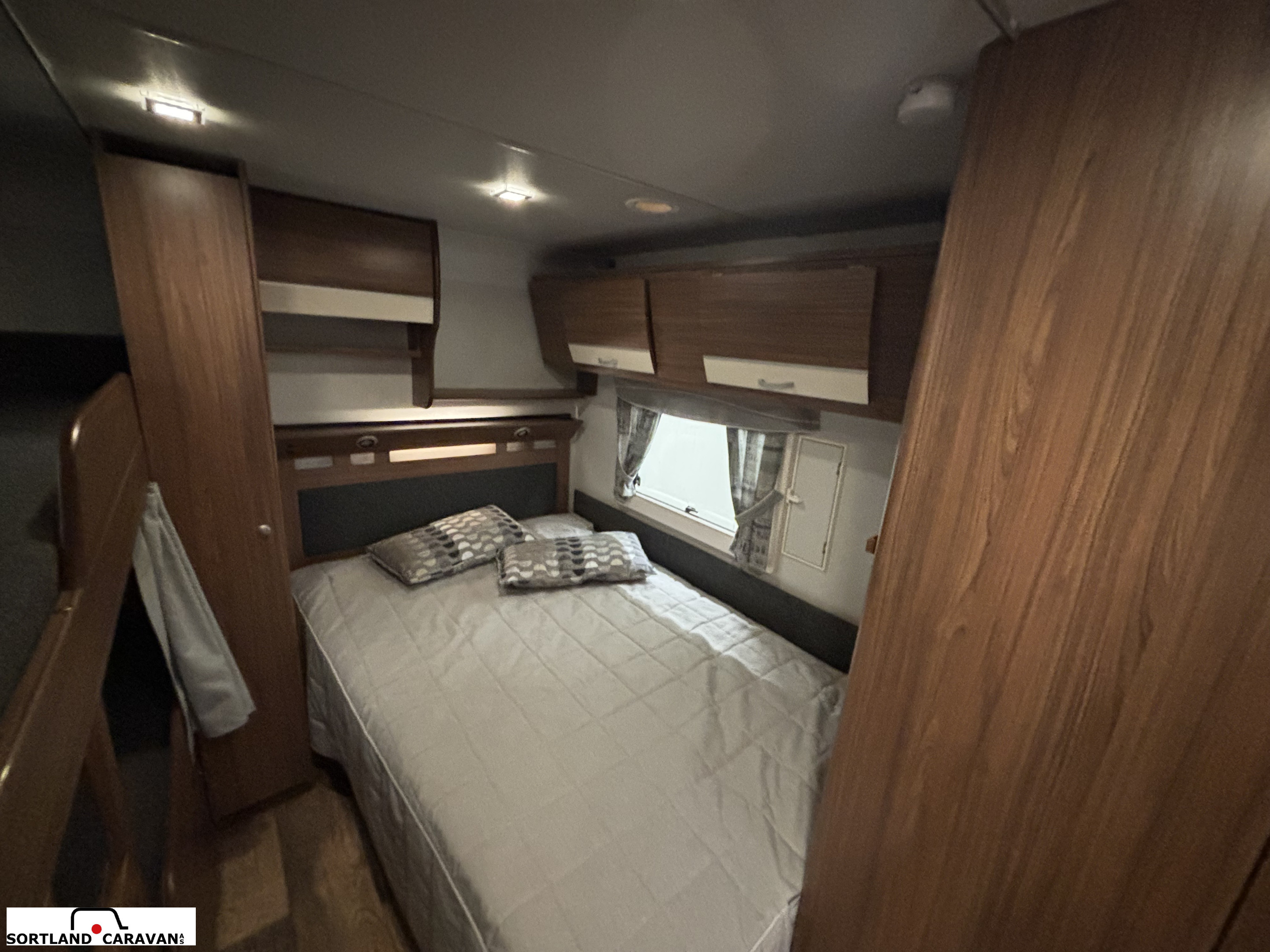 Polar Edition  590 BK - Polar