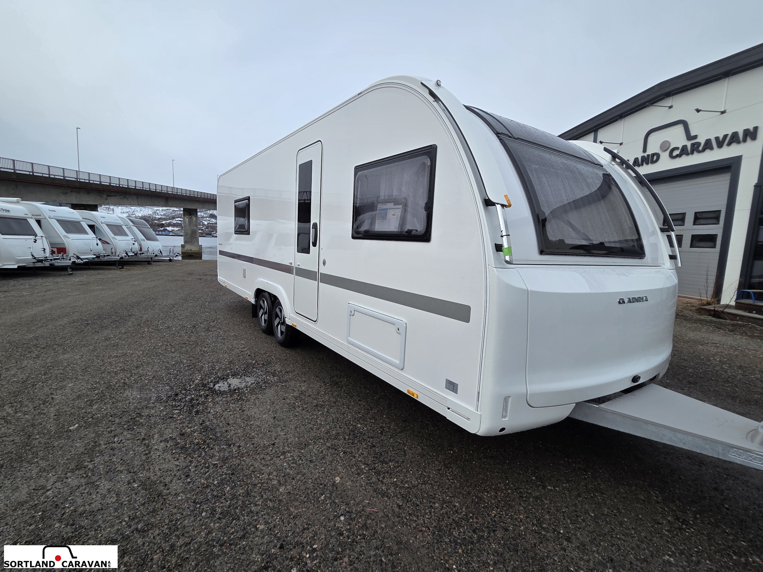 ADORA 663 UT - Adria