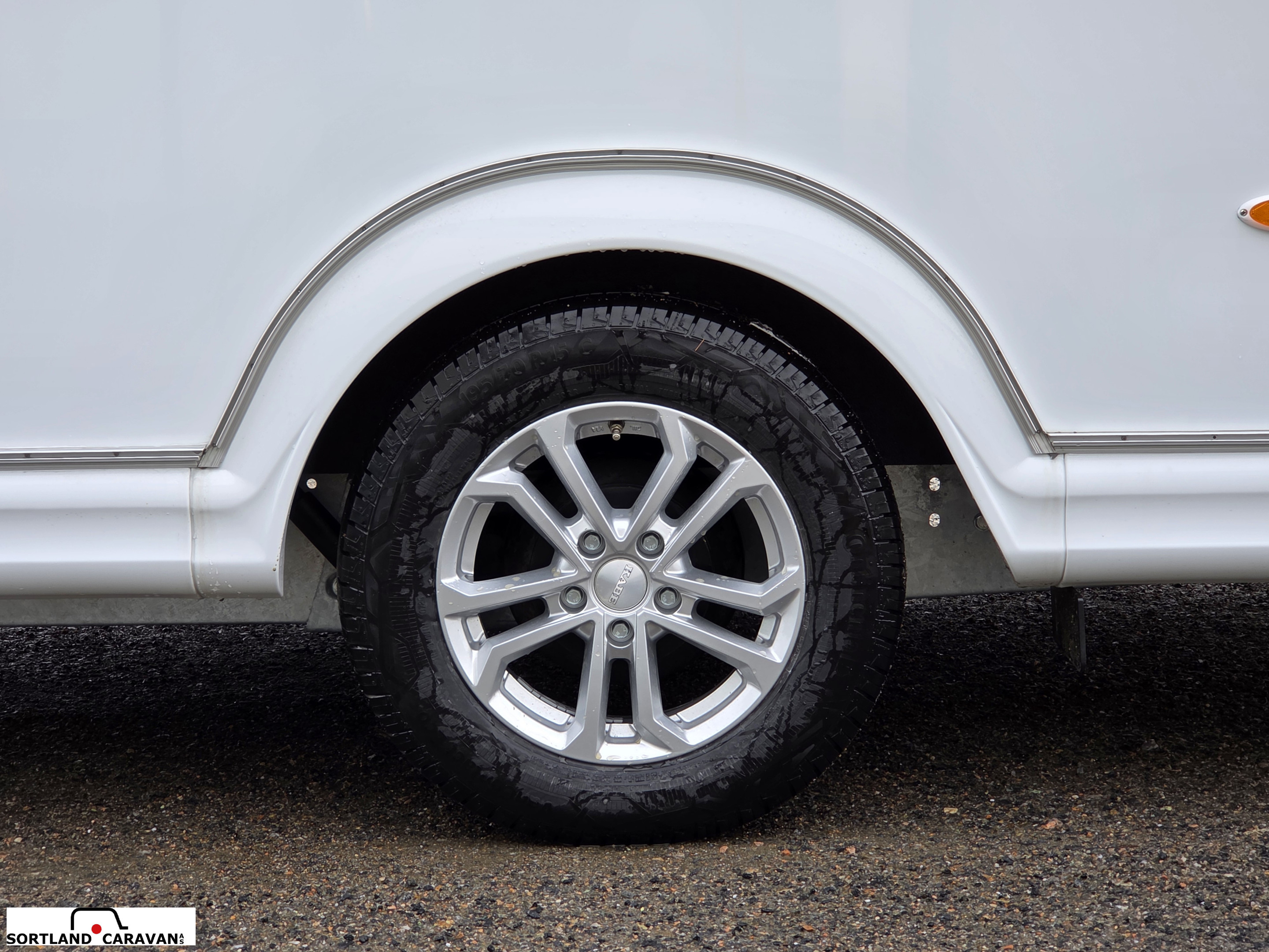 KABE ESTATE 470 XL KS - KABE