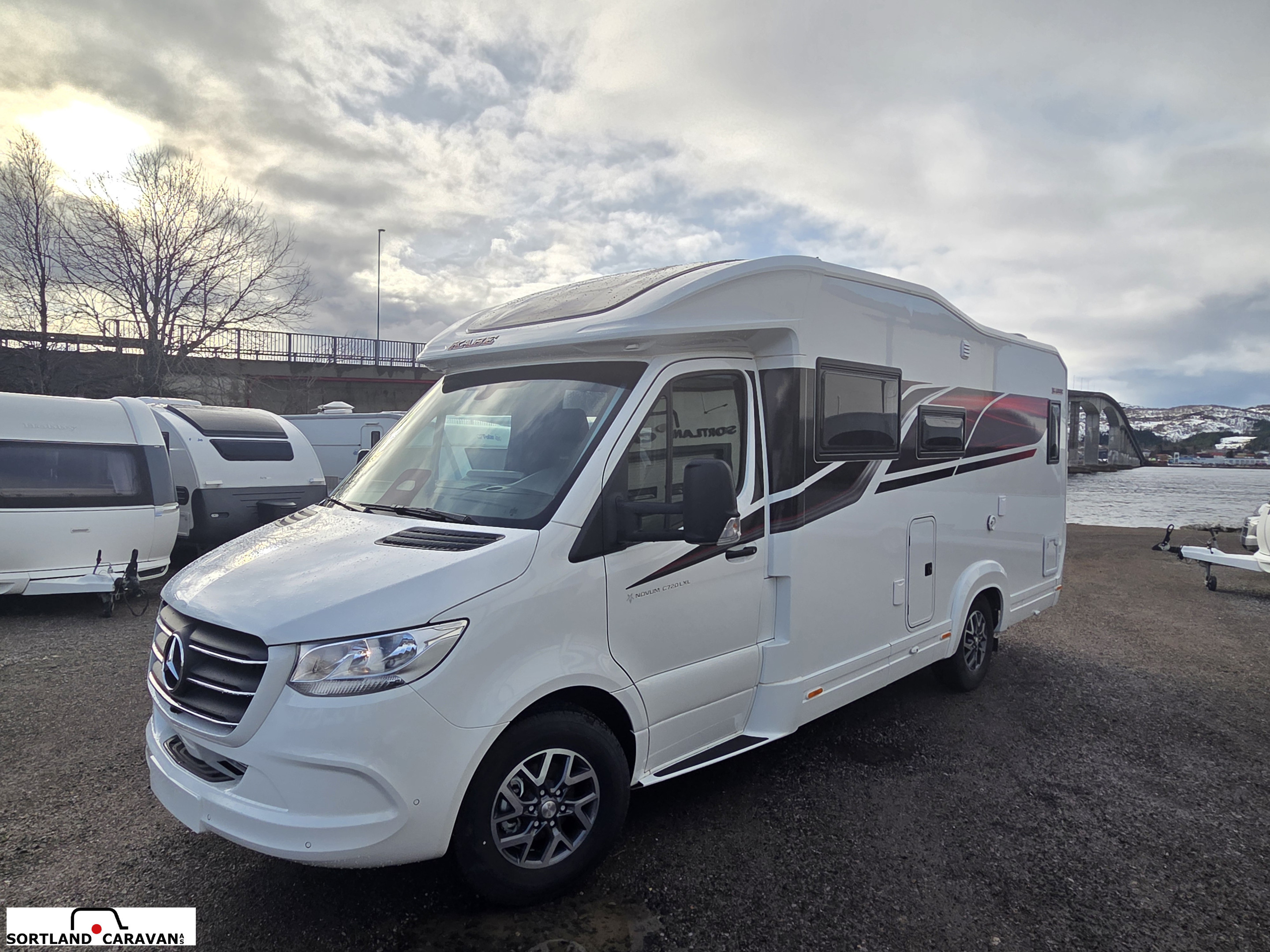 KABE TRAVEL MASTER COMPACT N720 LXL - KABE