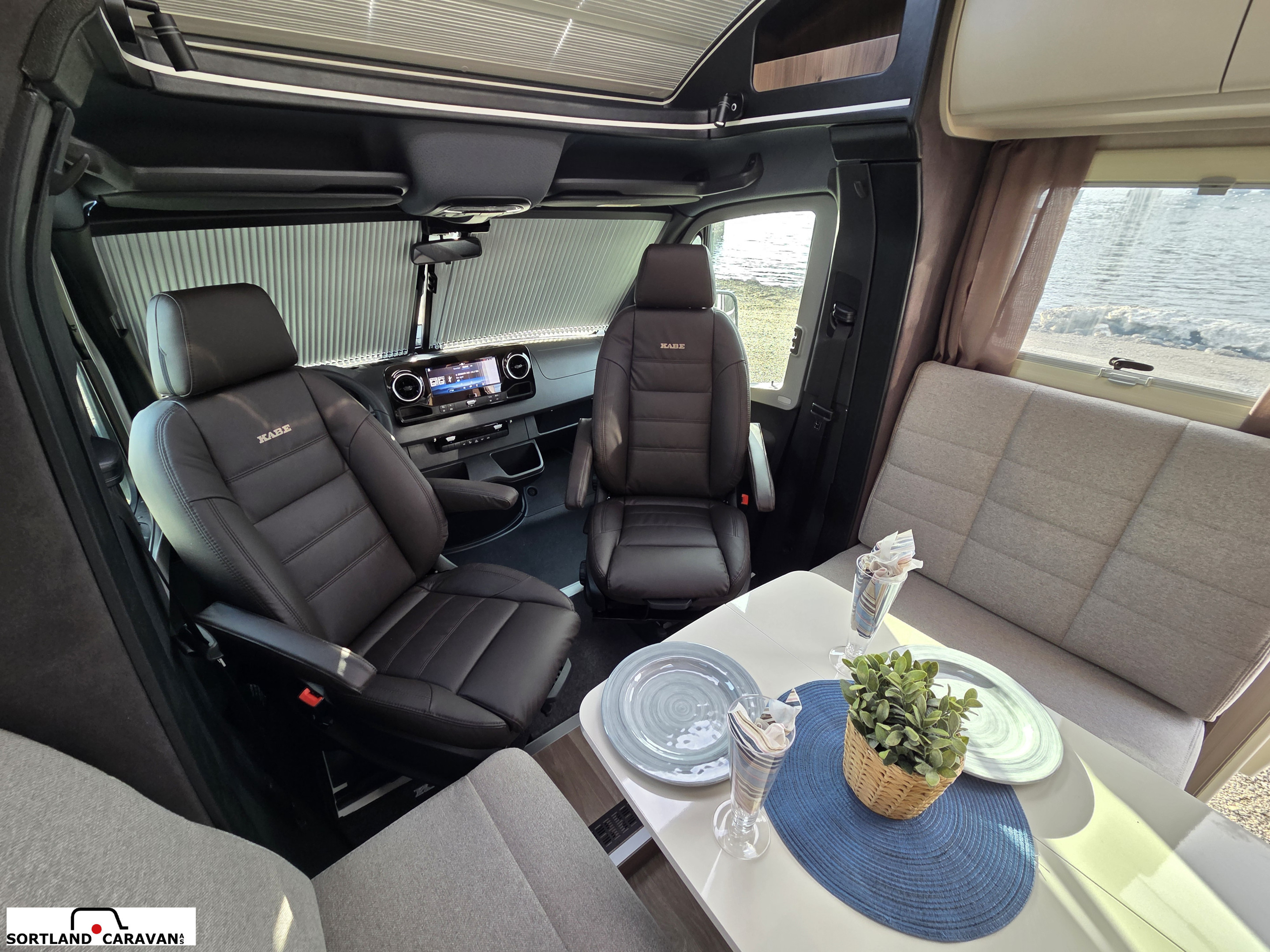 KABE TRAVEL MASTER COMPACT N720 LXL - KABE