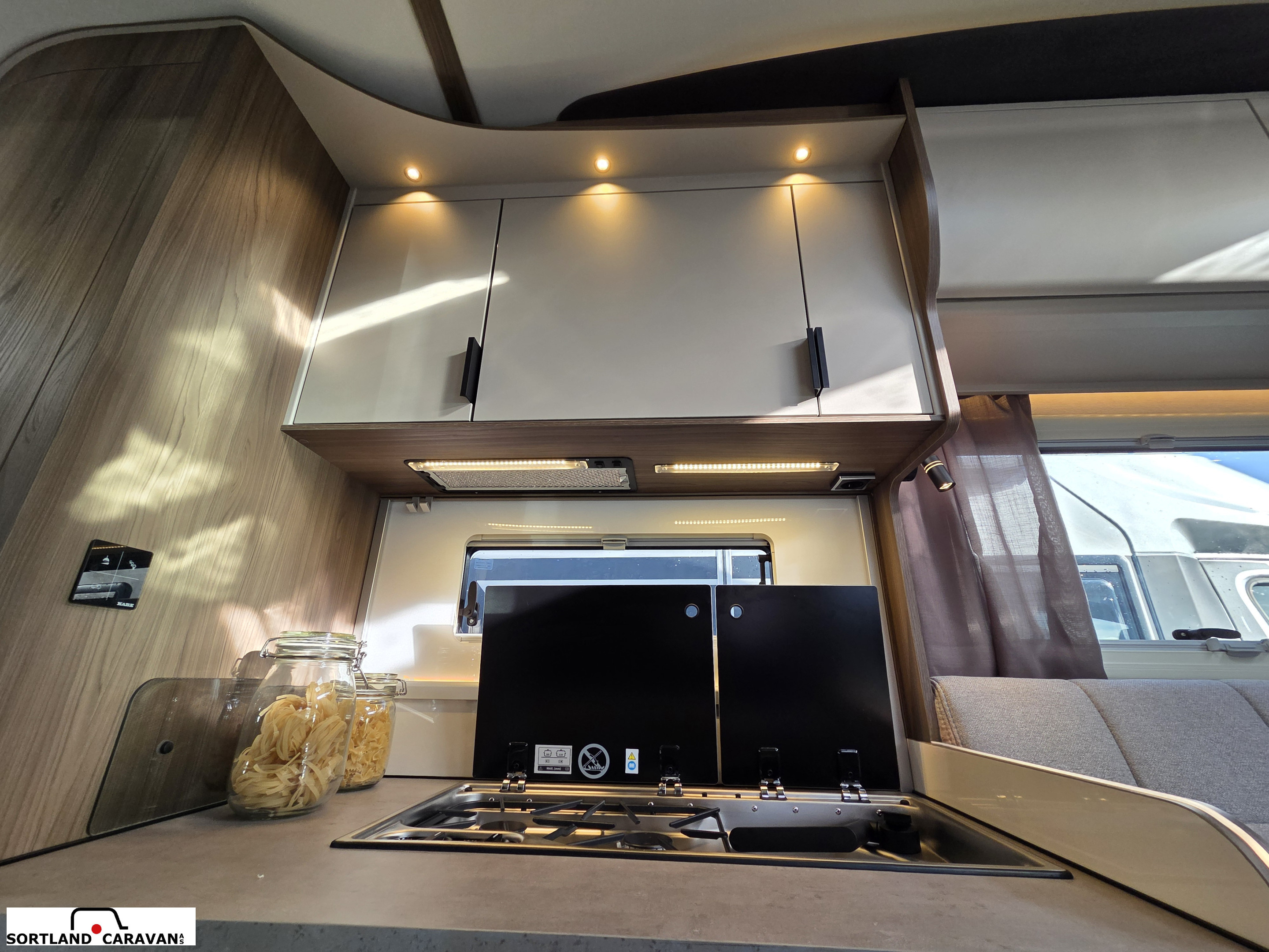 KABE TRAVEL MASTER COMPACT N720 LXL - KABE