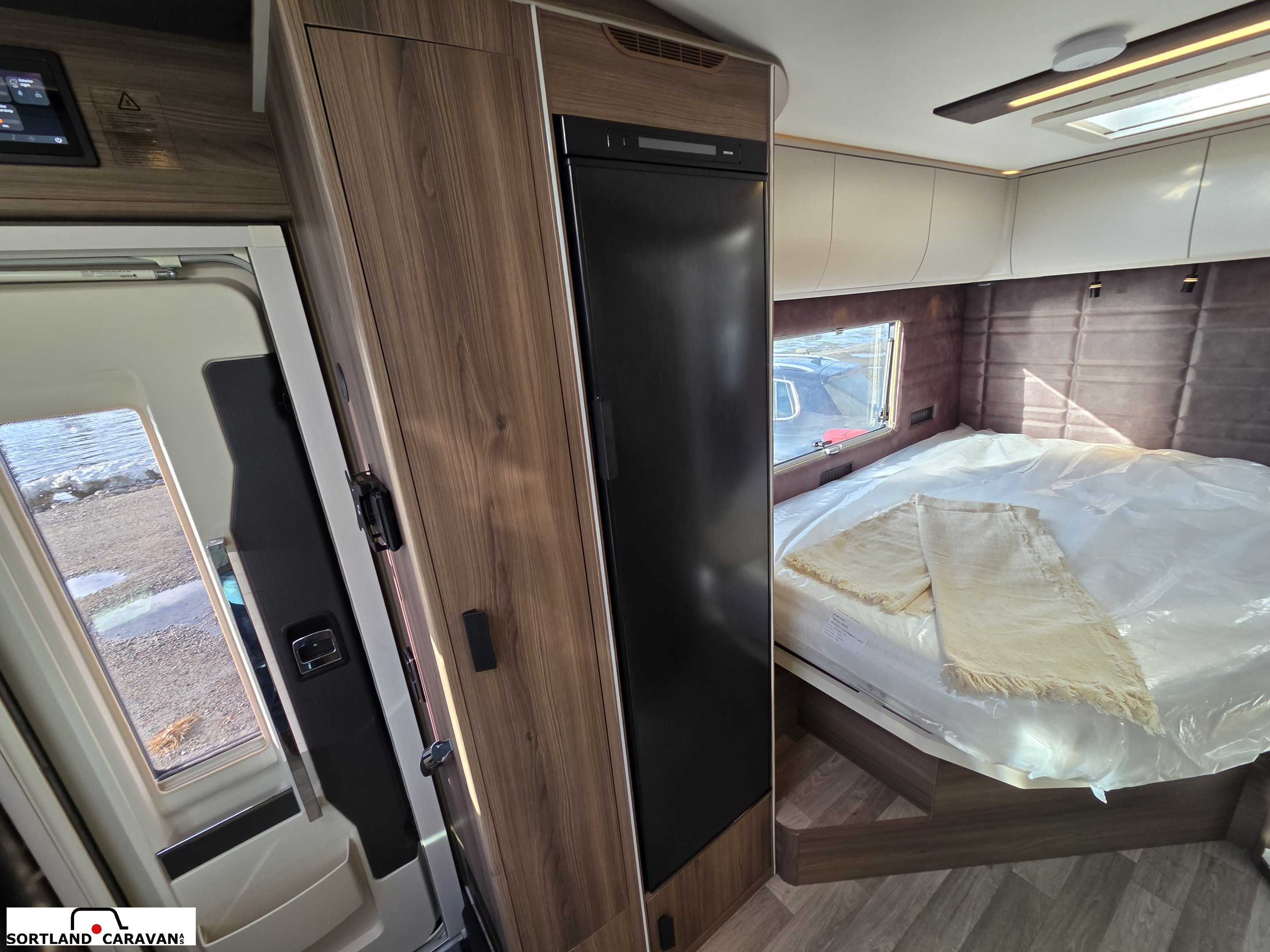 KABE TRAVEL MASTER COMPACT N720 LXL - KABE