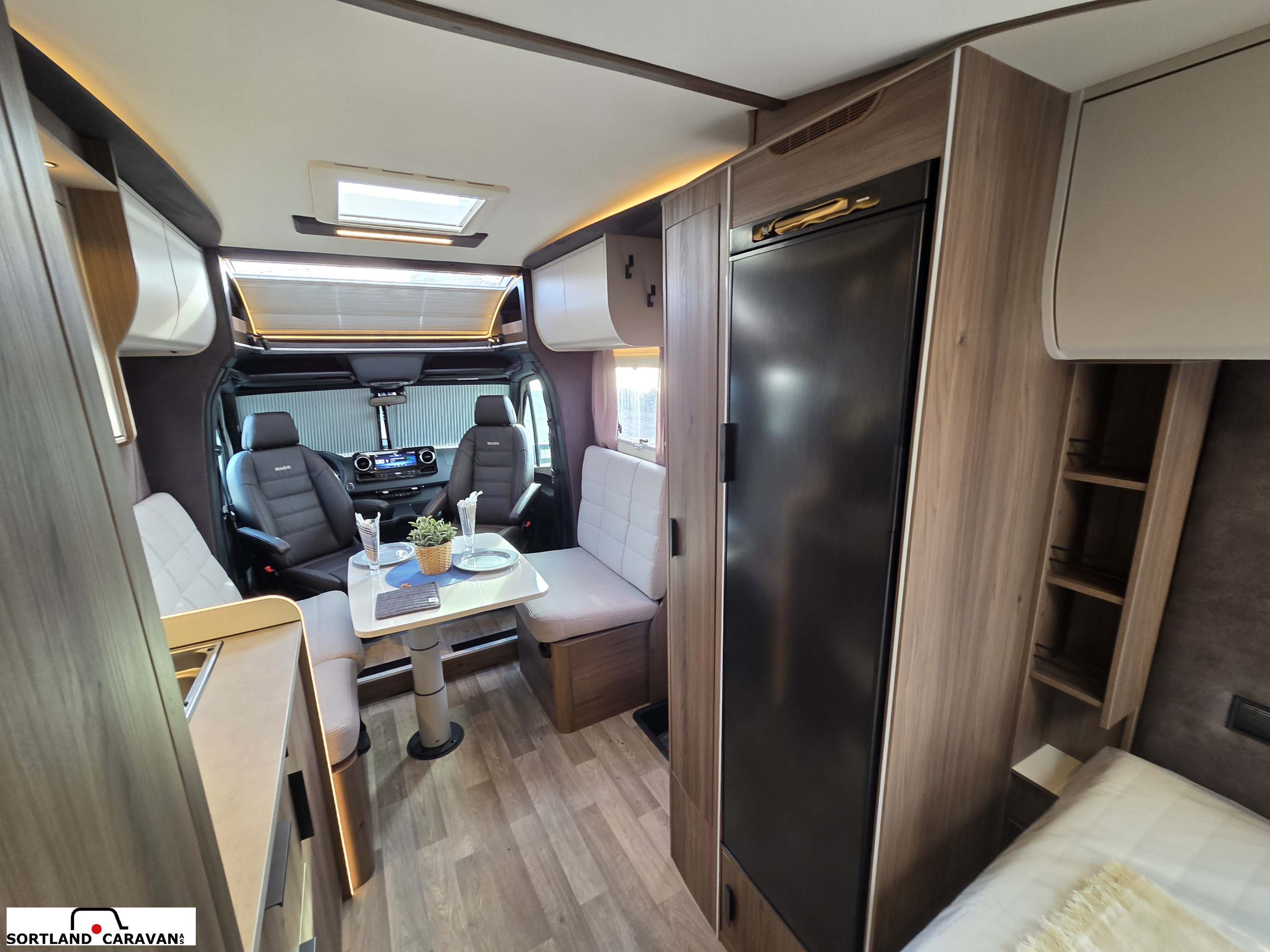 KABE TRAVEL MASTER COMPACT N720 LXL - KABE