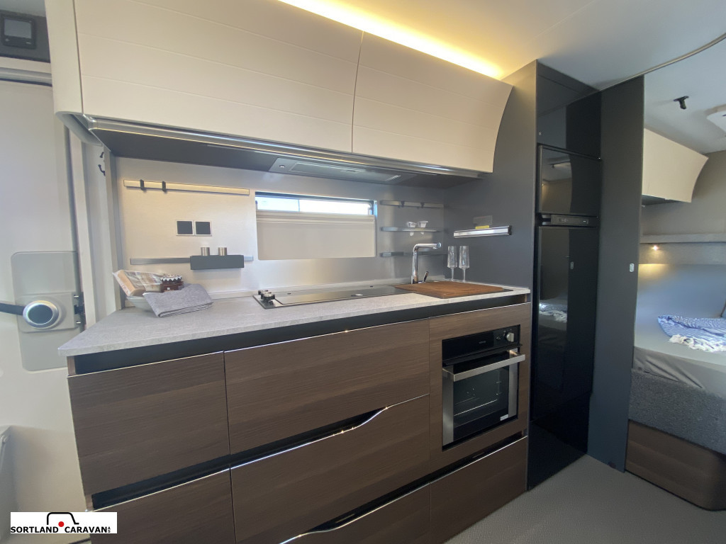 Adria Alpina 753 UP - Adria