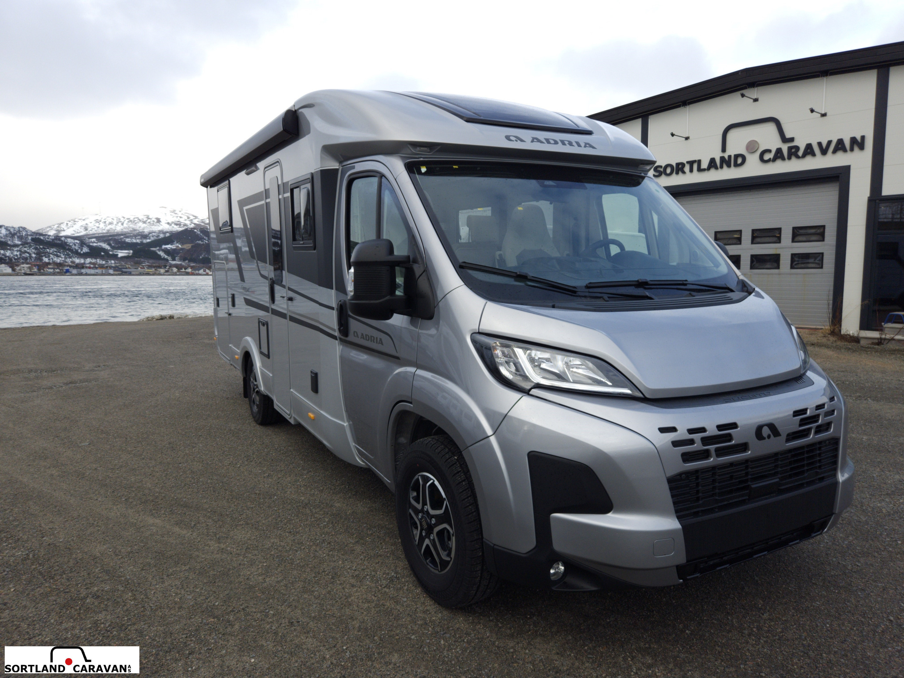 COMPACT SUPREME DL - Adria