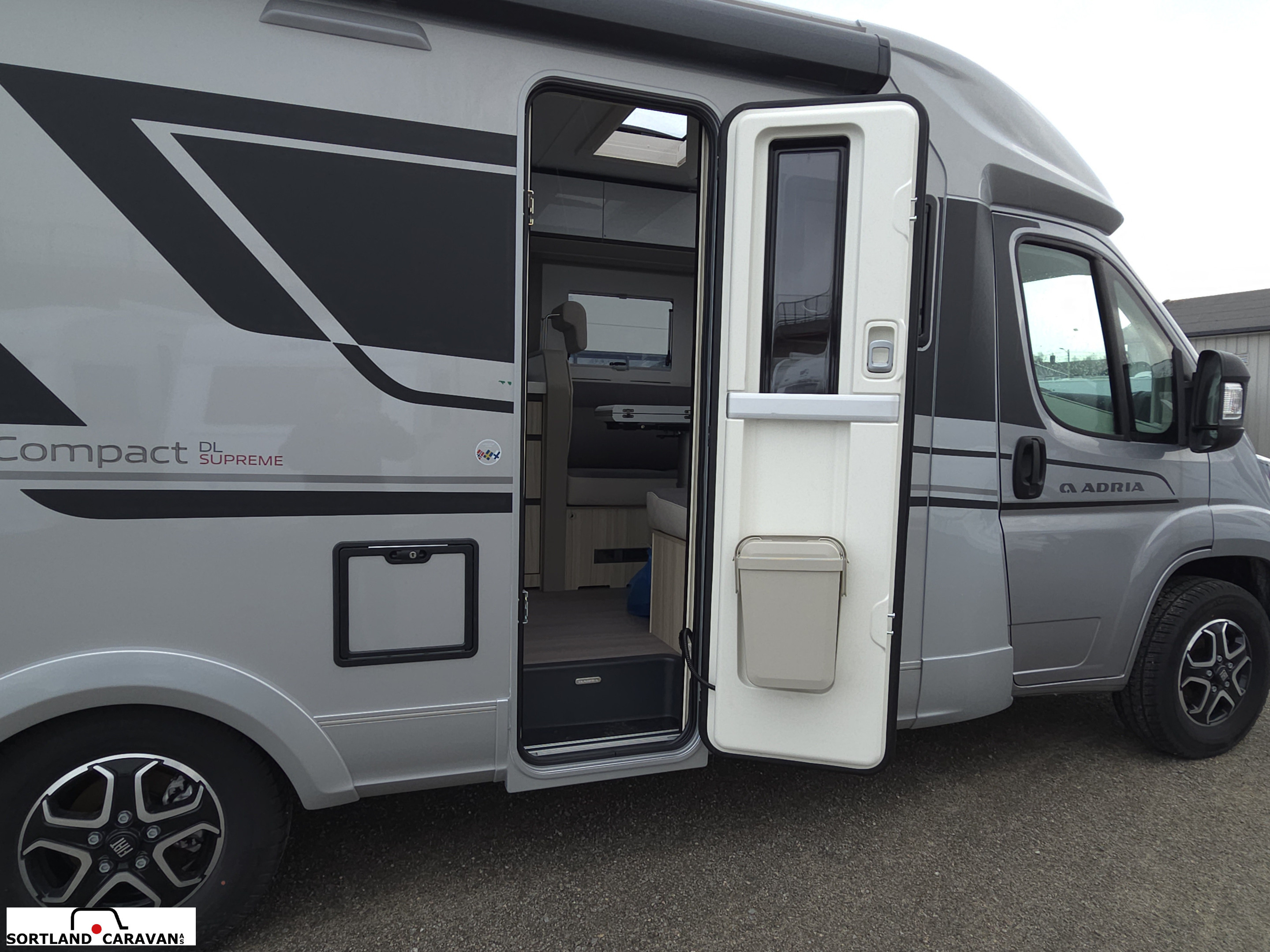 Adria COMPACT SUPREME DL - Adria