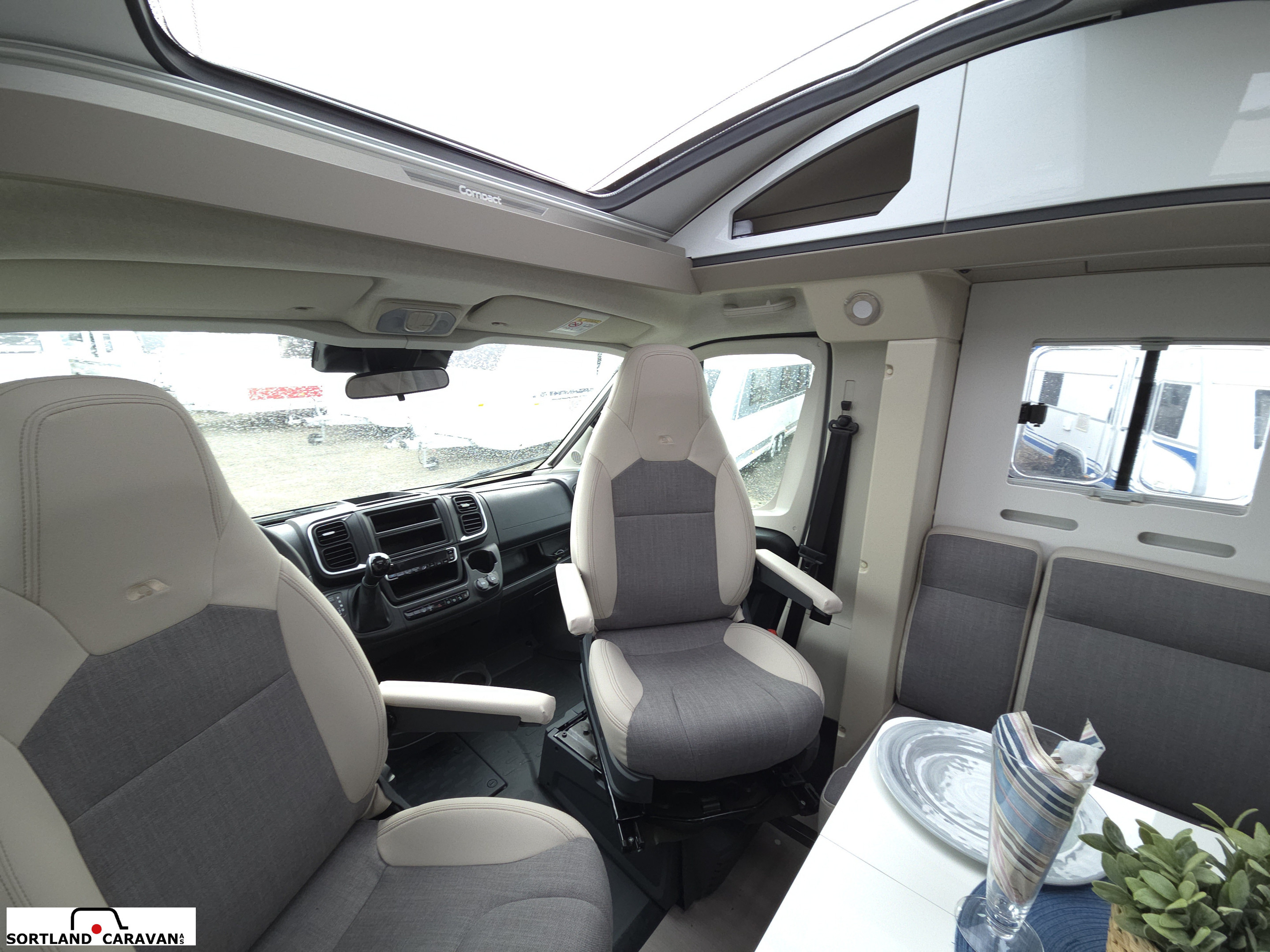 Adria COMPACT SUPREME DL - Adria