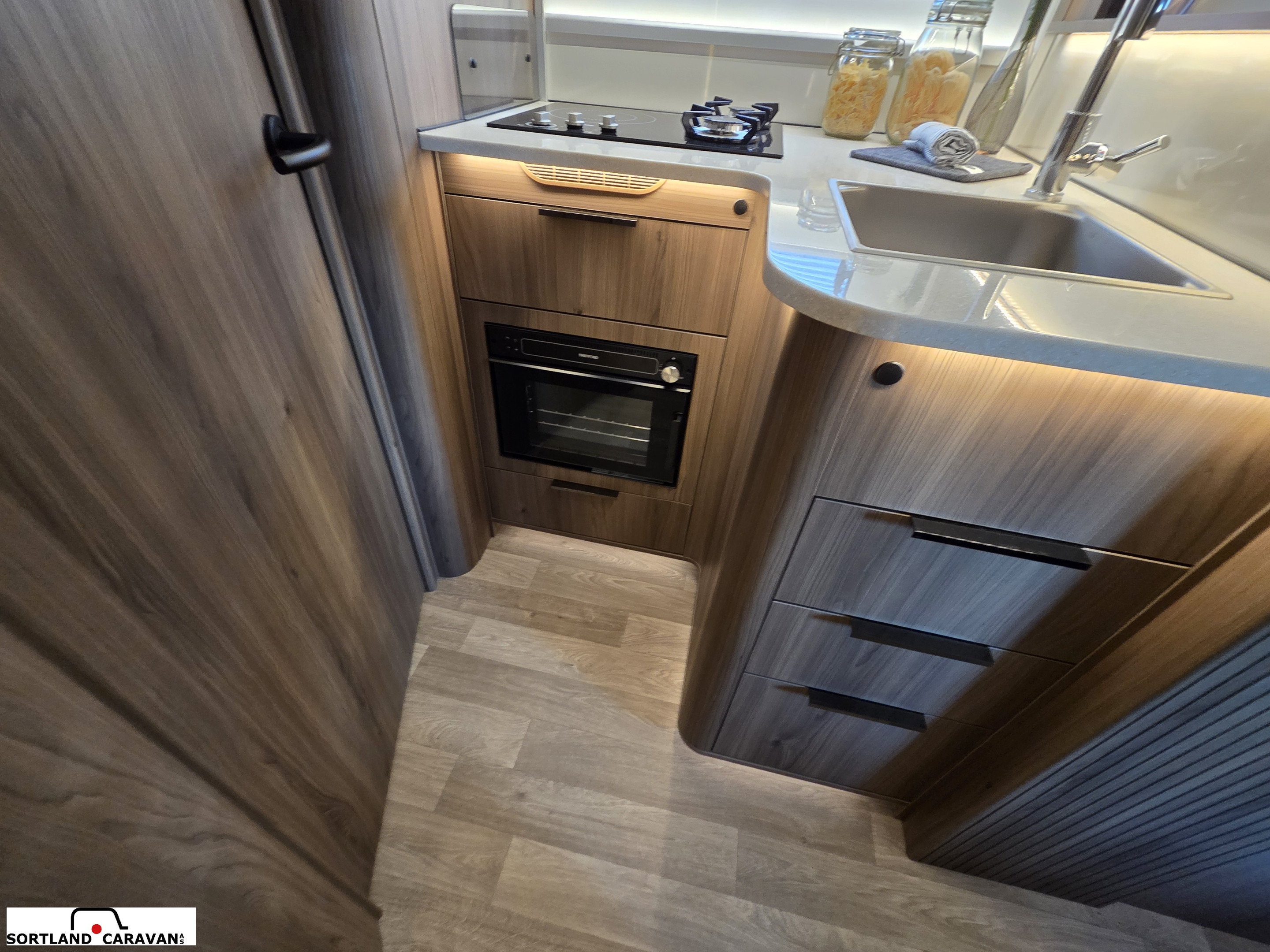 KABE TMI I790 LQB - KABE