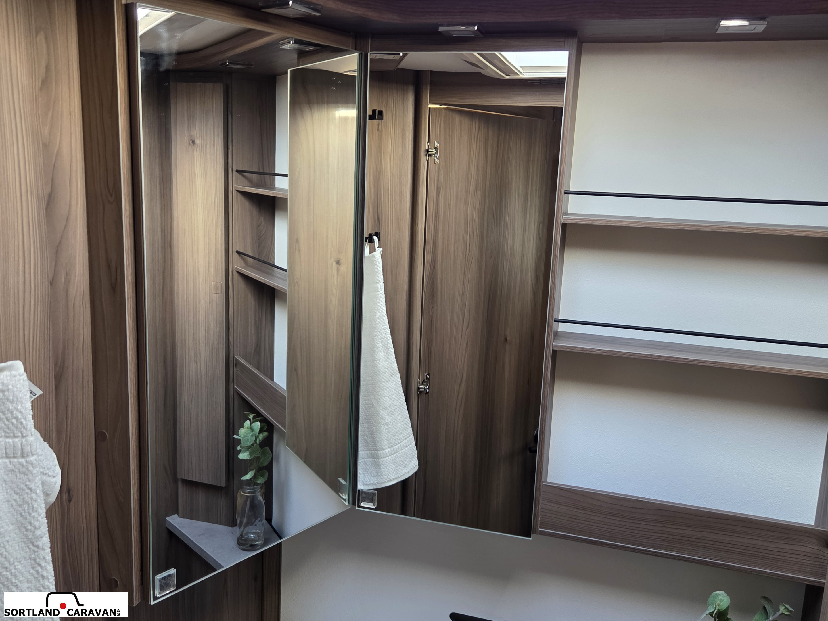 KABE TMI I790 LQB - KABE