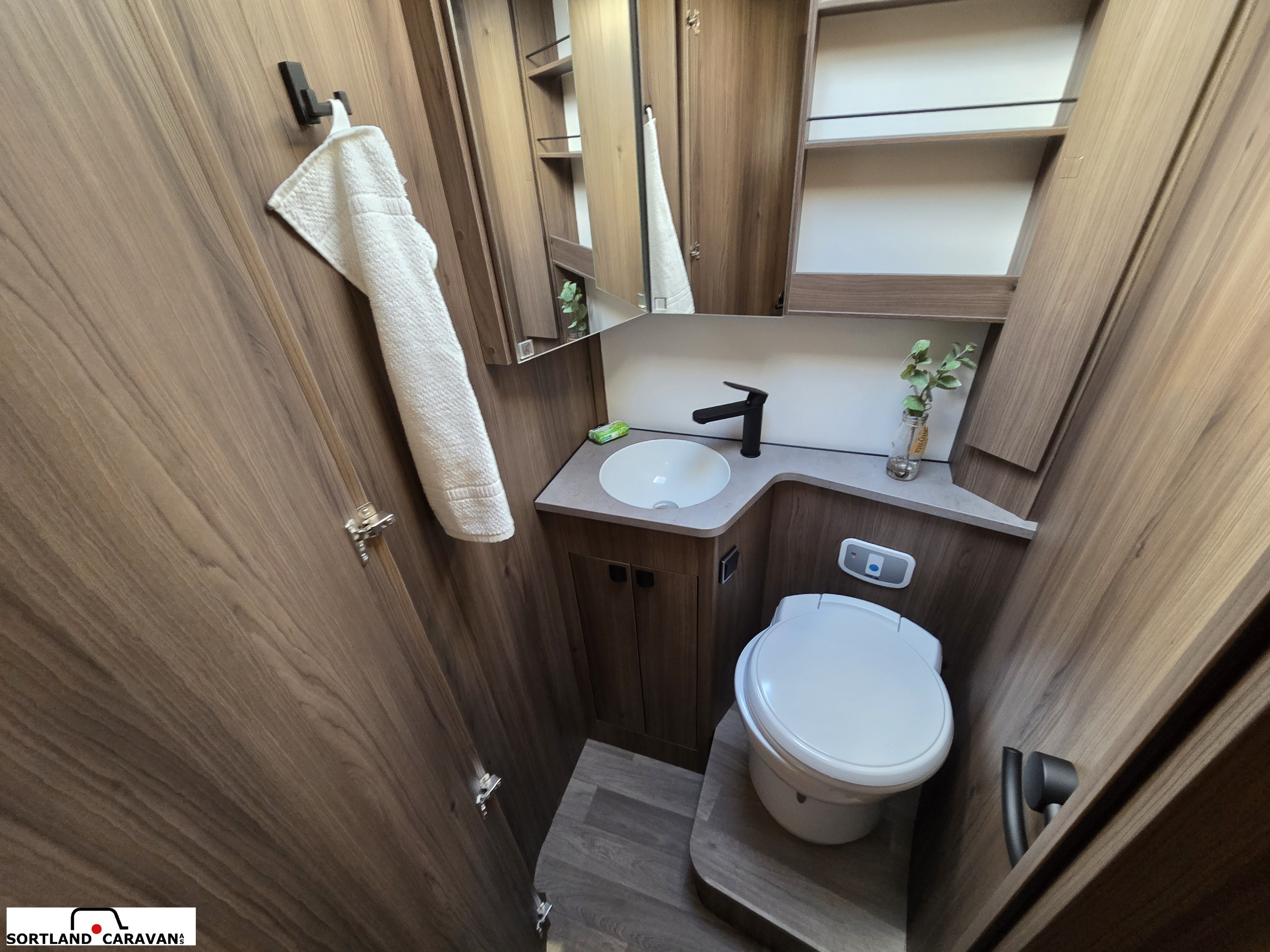 KABE TMI I790 LQB - KABE