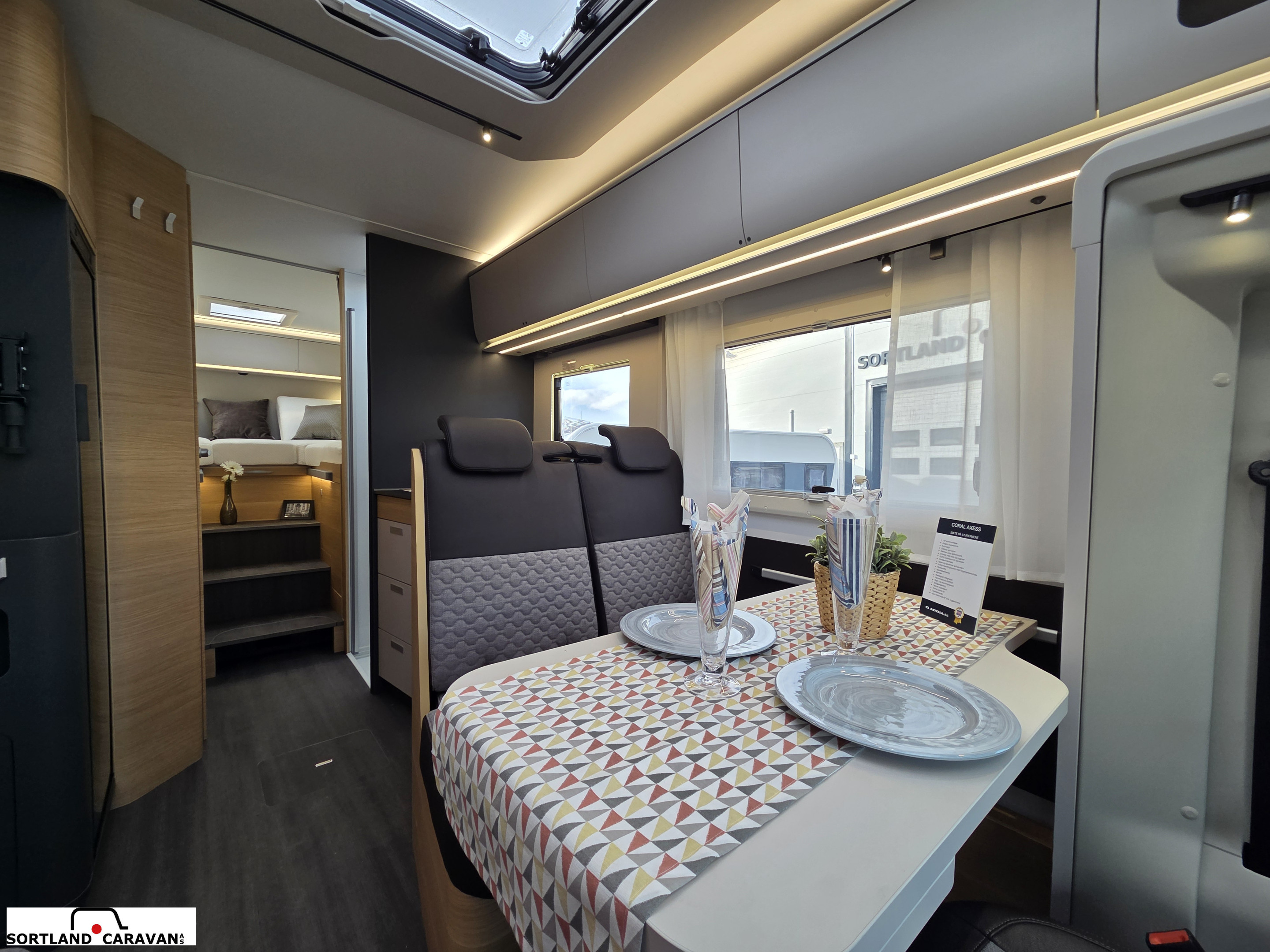 Adria CORAL AXESS 670 SL - CITROEN BlueHDi 2,2 140HP (103kW) 35L - Adria