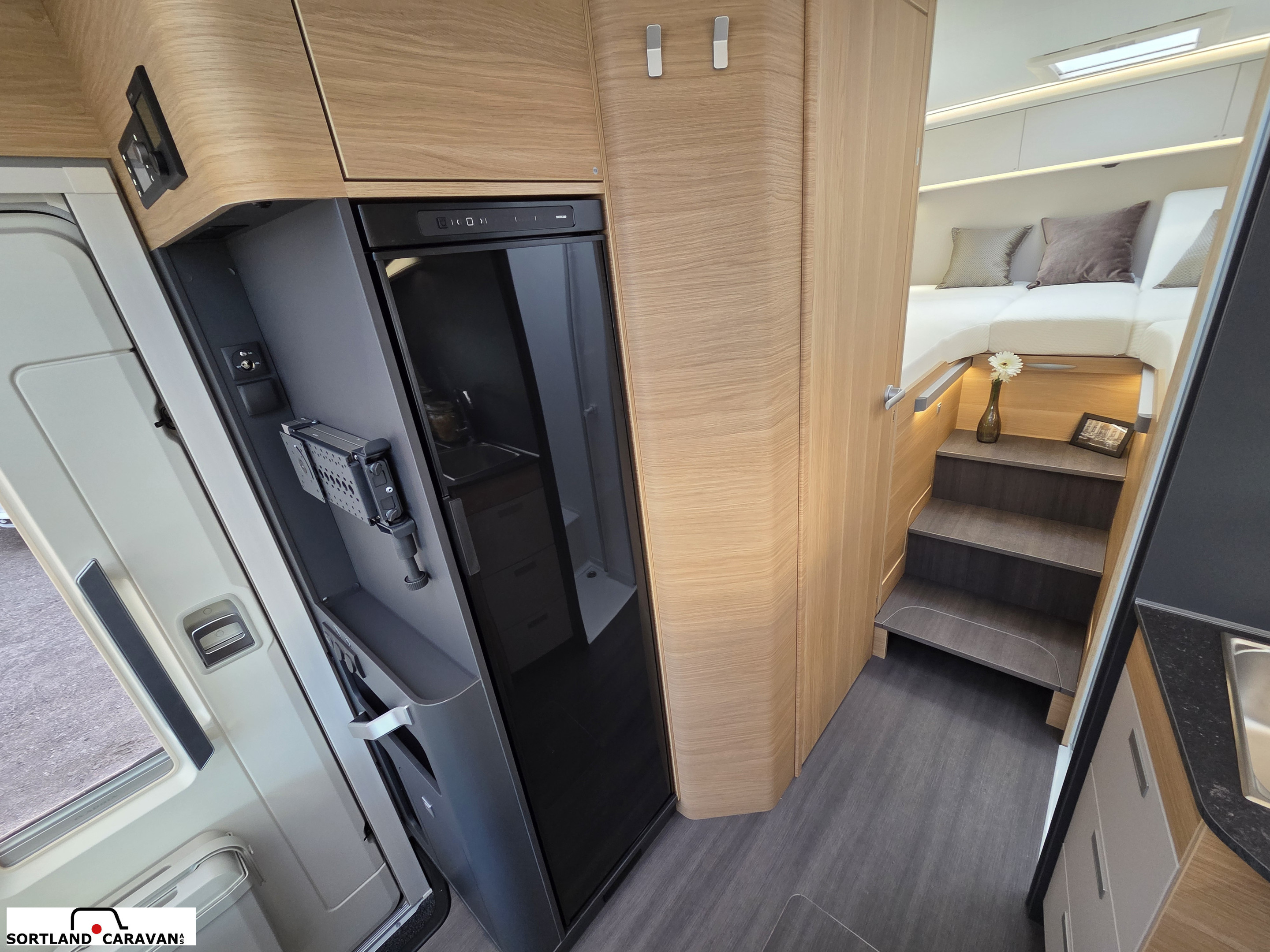 Adria CORAL AXESS 670 SL - CITROEN BlueHDi 2,2 140HP (103kW) 35L - Adria