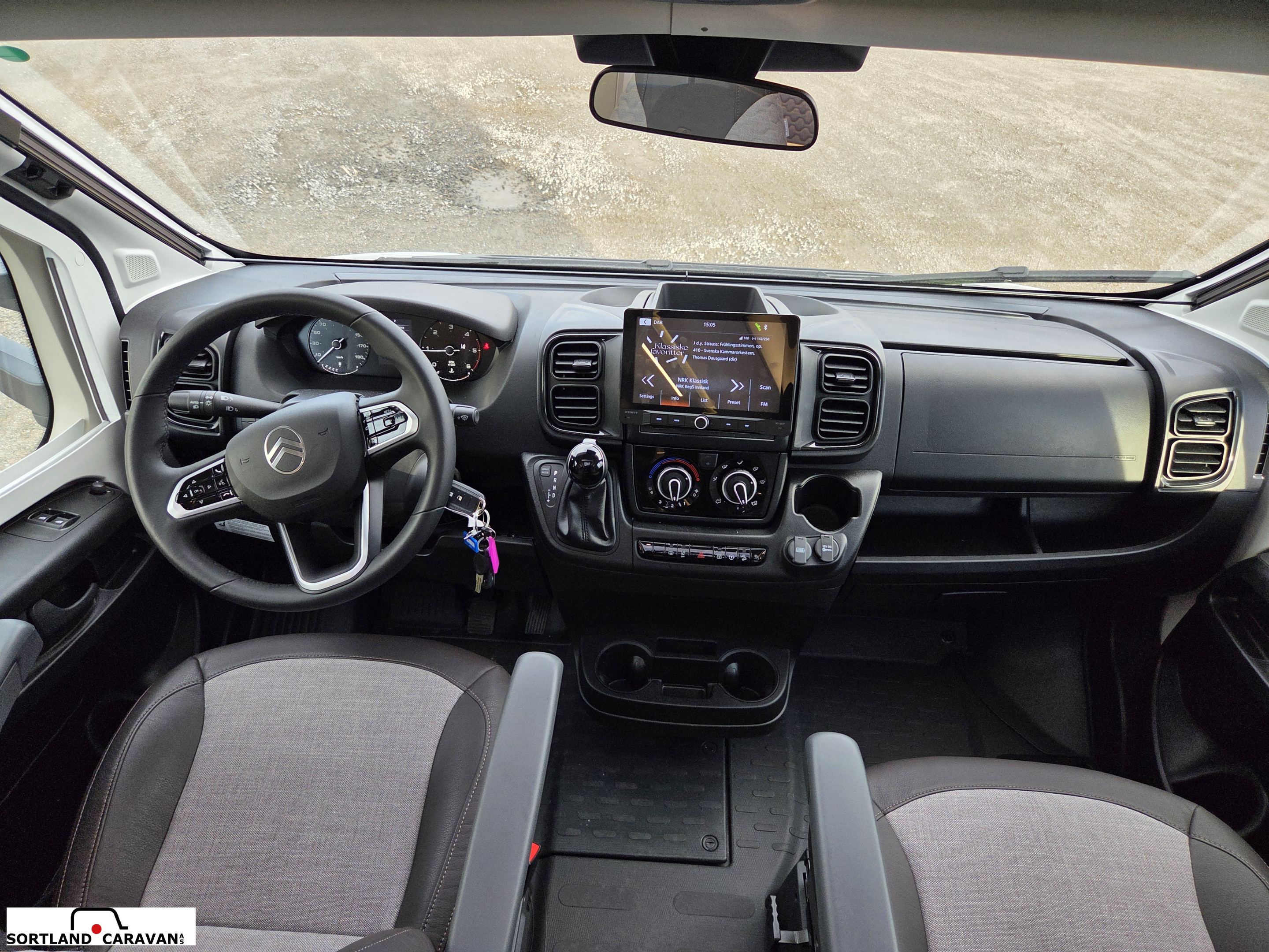 Adria CORAL AXESS 670 SL - CITROEN BlueHDi 2,2 140HP (103kW) 35L - Adria