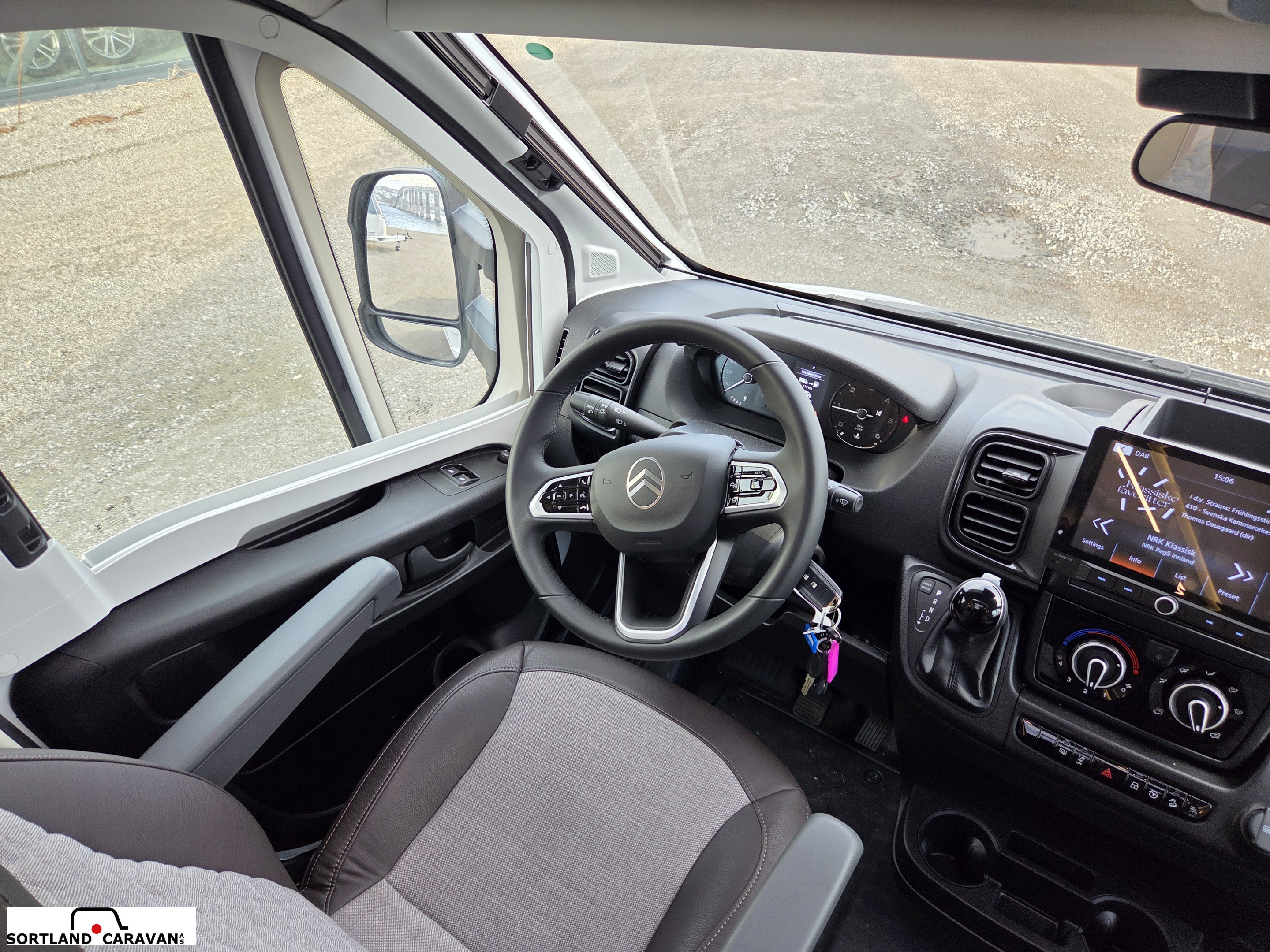 Adria CORAL AXESS 670 SL - CITROEN BlueHDi 2,2 140HP (103kW) 35L - Adria