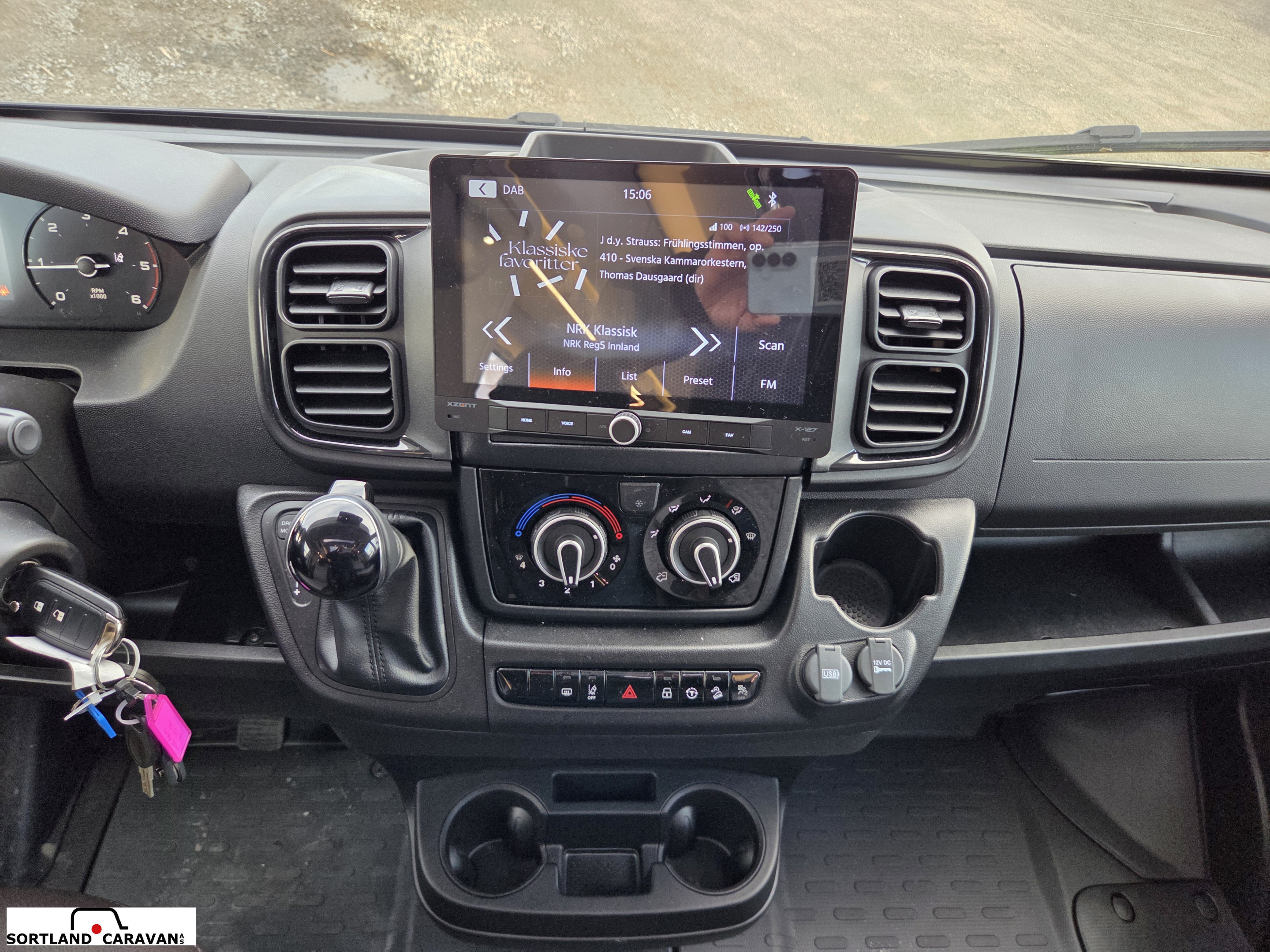 Adria CORAL AXESS 670 SL - CITROEN BlueHDi 2,2 140HP (103kW) 35L - Adria