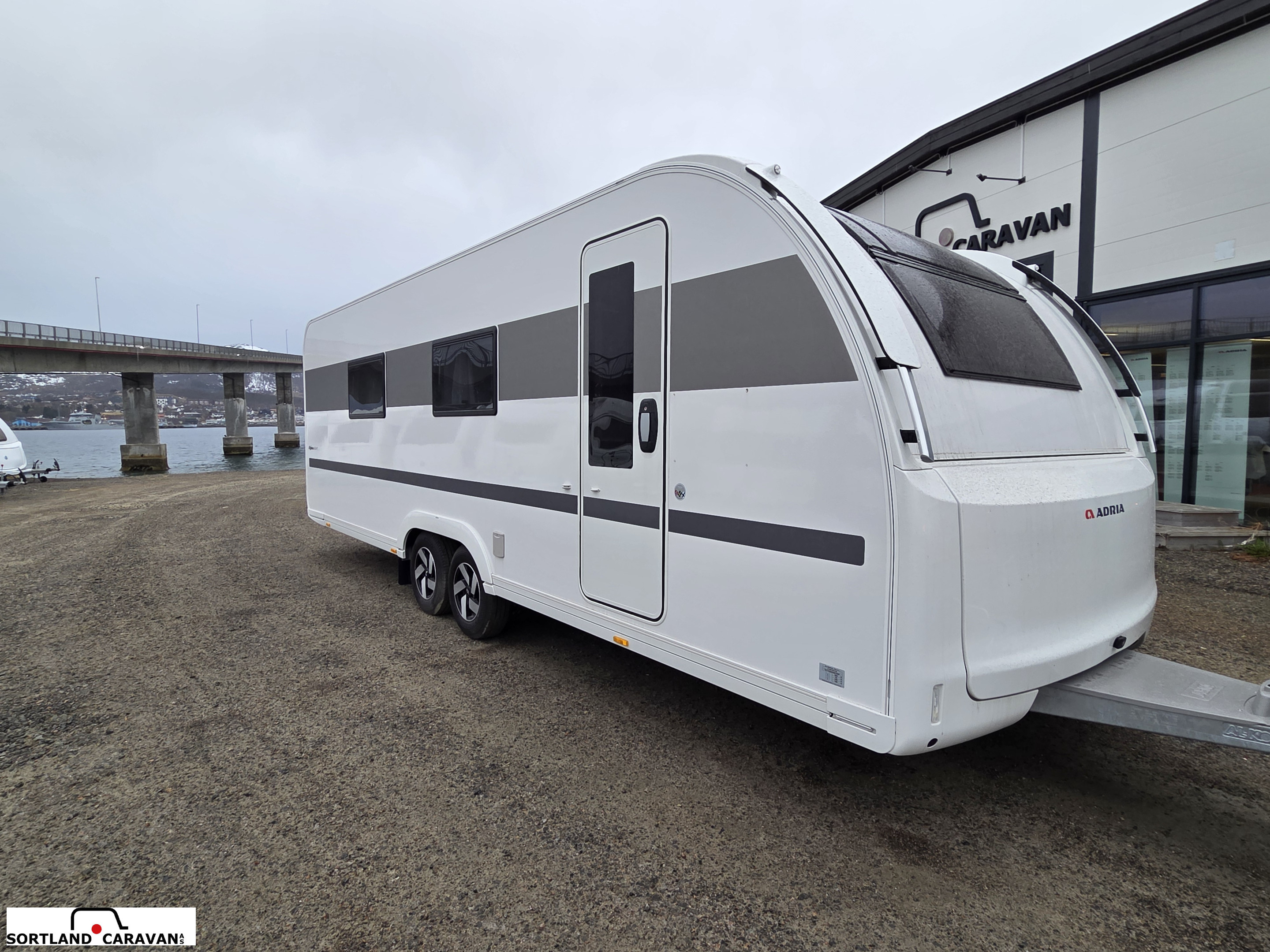 Adria ALPINA 663 HT - Adria