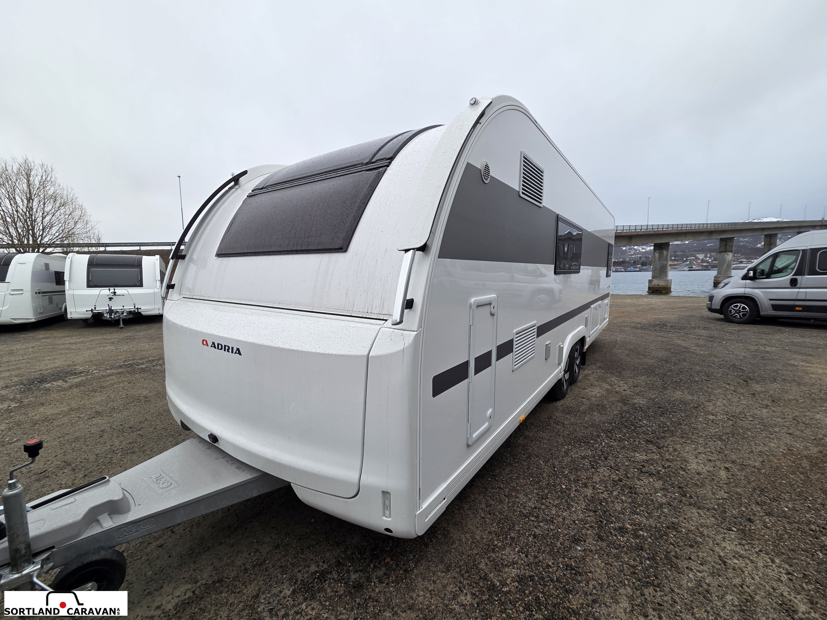 Adria ALPINA 663 HT - Adria