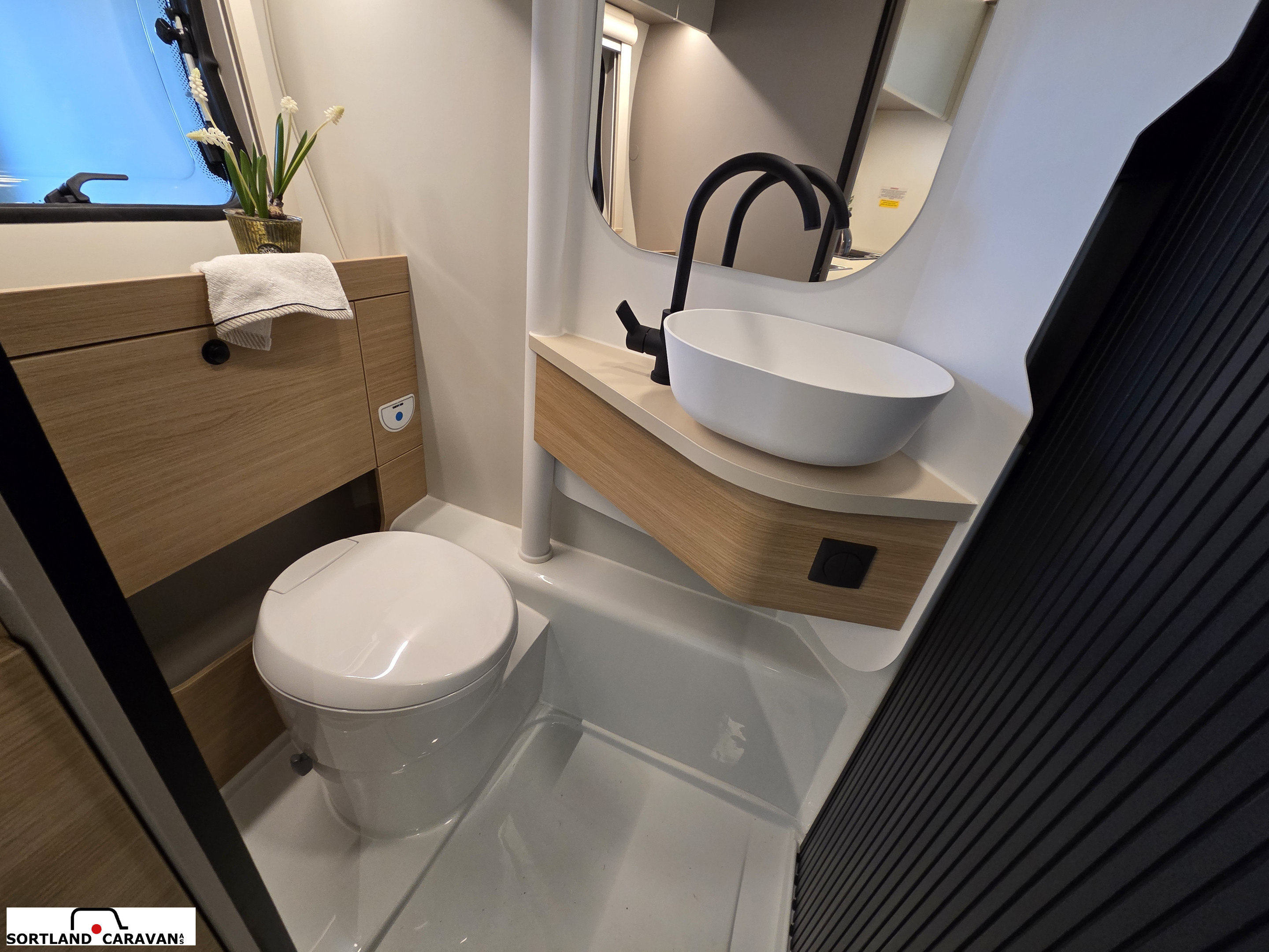 Adria ACTION 391 LH - Adria