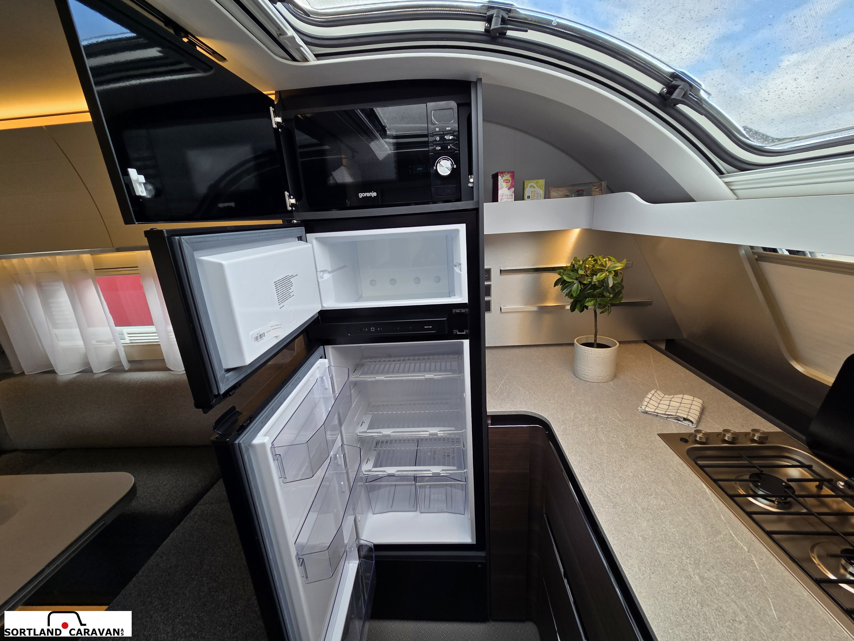 Adria ALPINA 663 HT - Adria