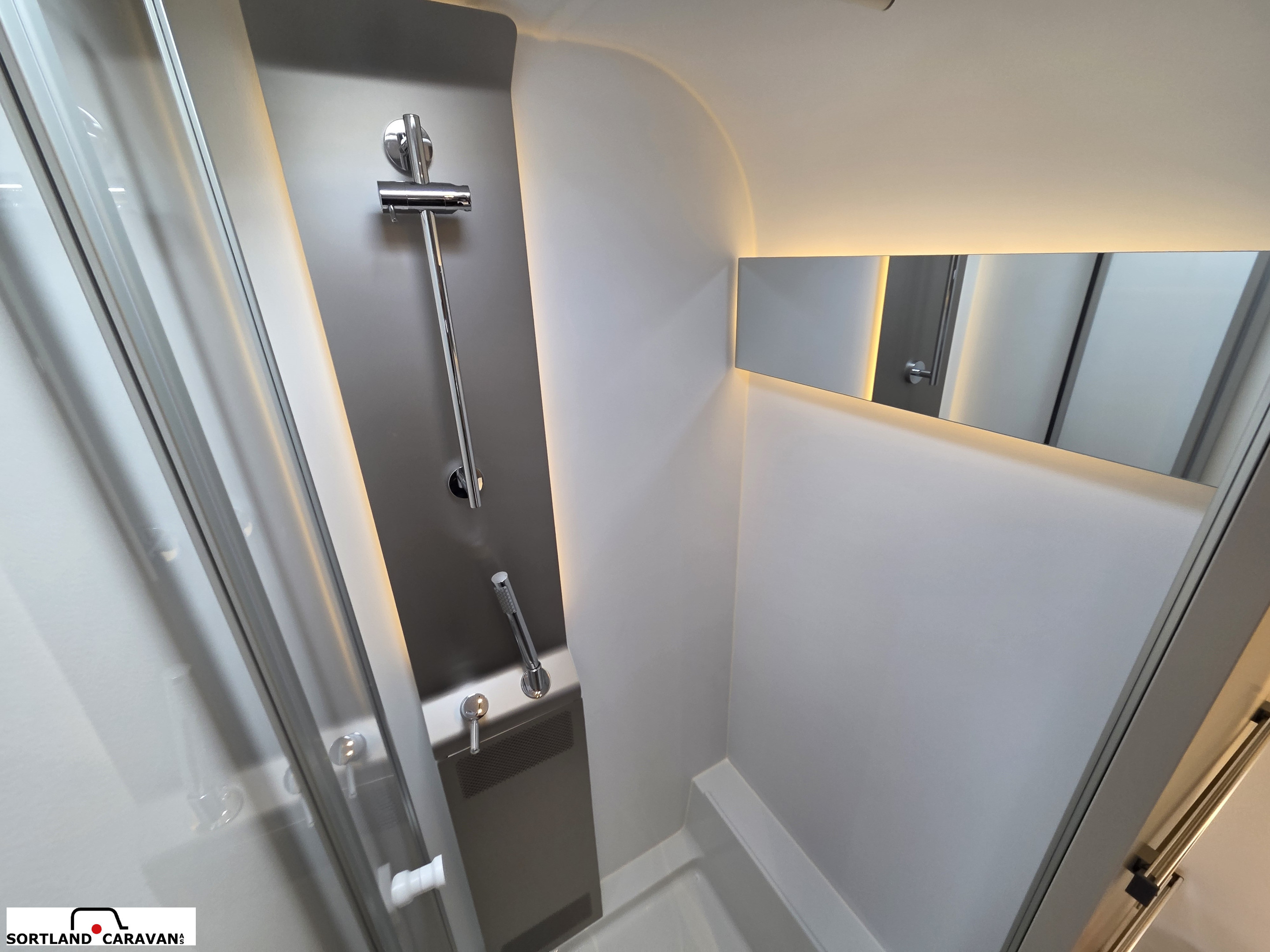 Adria ALPINA 663 HT - Adria