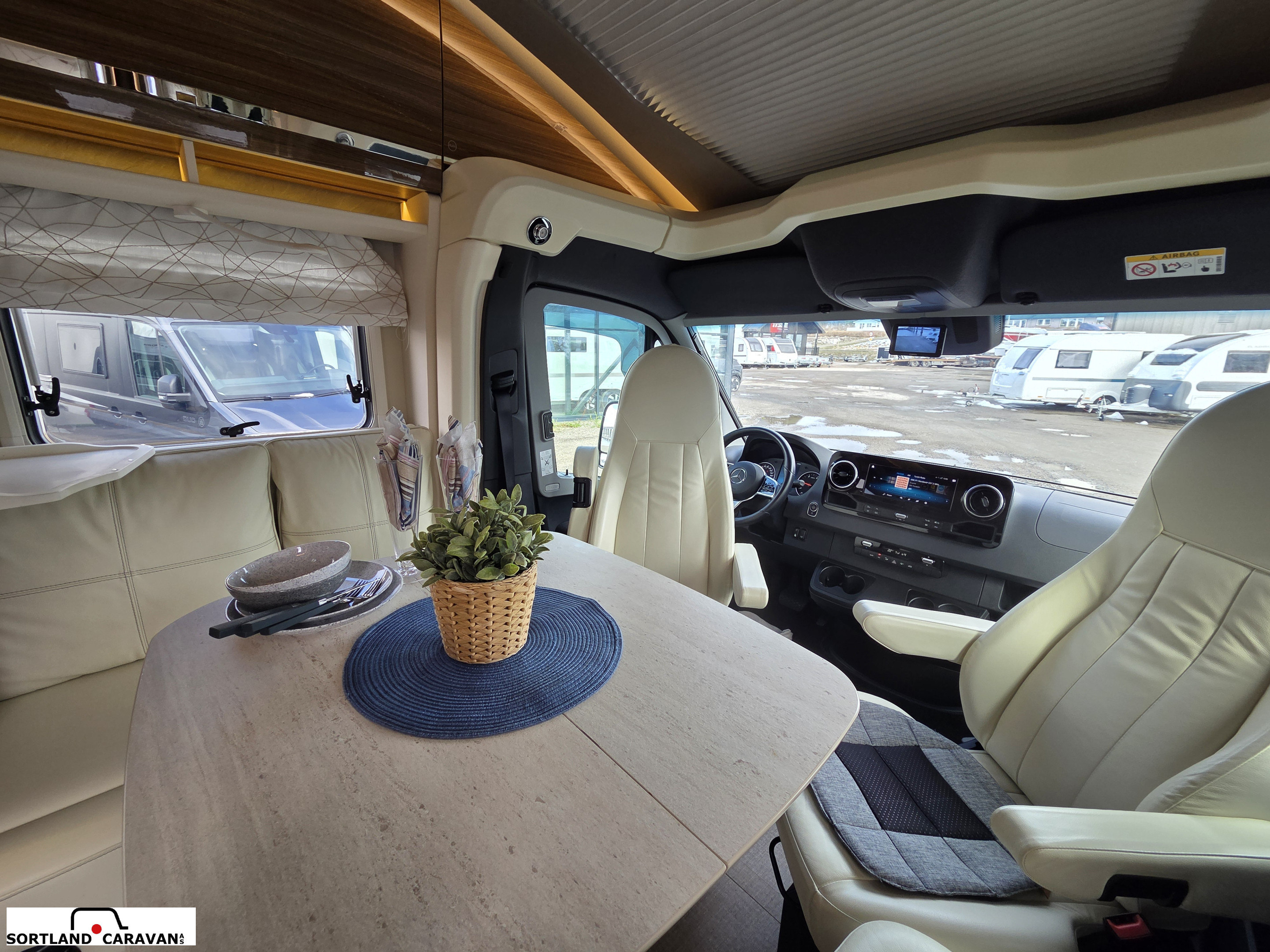 Eura Mobil Contura 766 EF - Eura Mobil