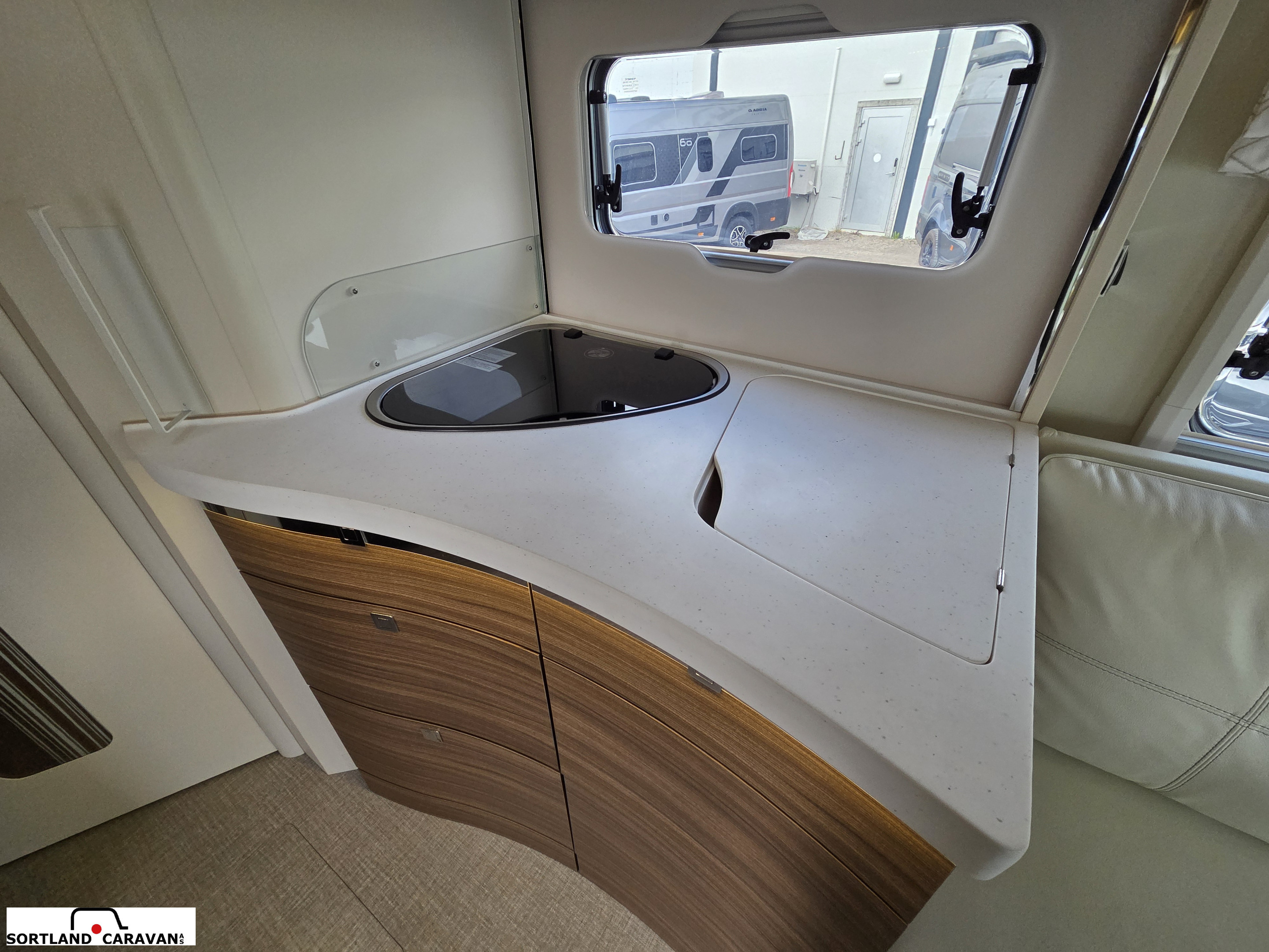 Eura Mobil Contura 766 EF - Eura Mobil