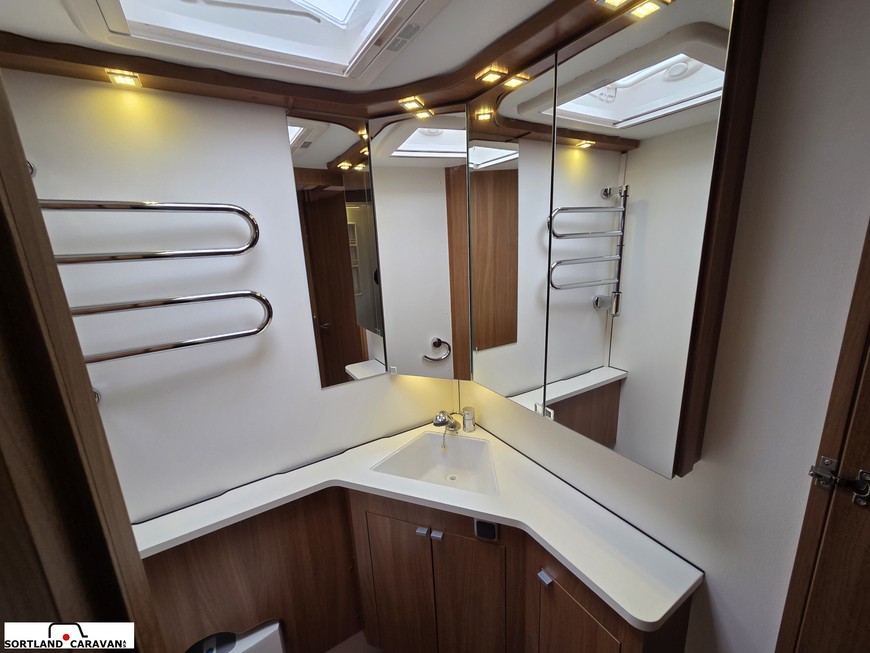 KABE ROYAL 780 DGLE B14 - KABE