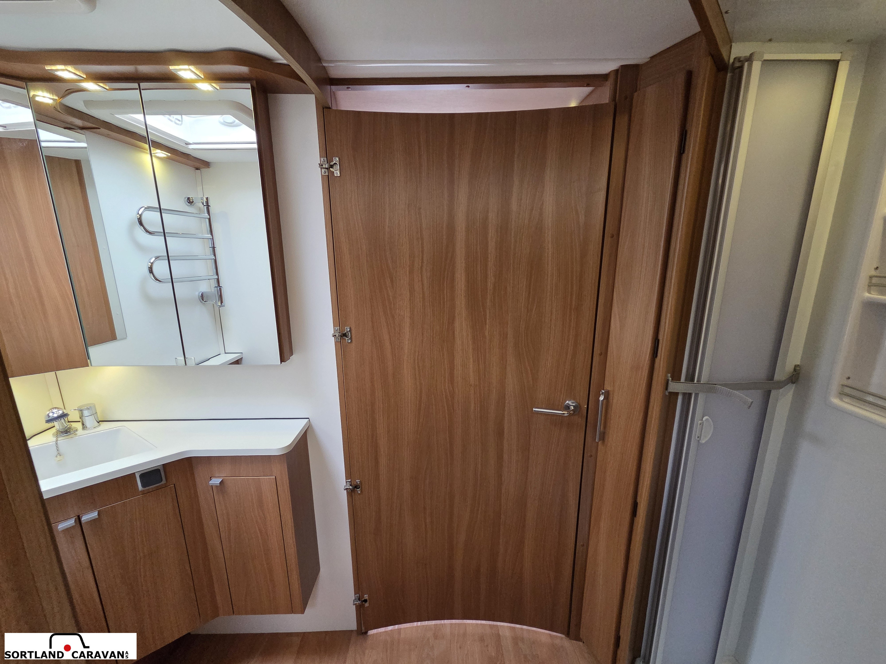 KABE ROYAL 780 DGLE B14 - KABE