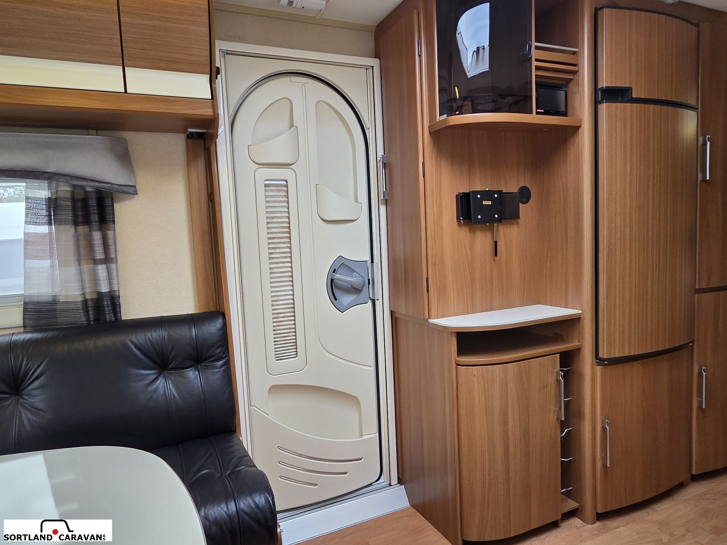 KABE ROYAL 780 DGLE B14 - KABE