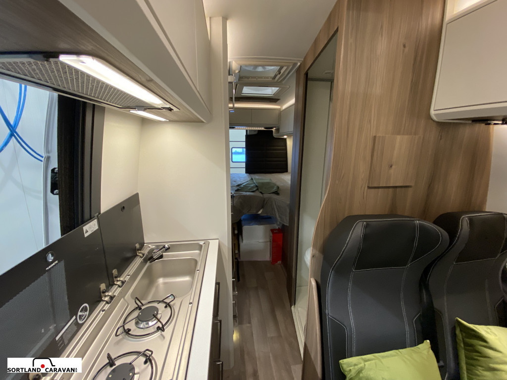 KABE TM Van V690 - KABE