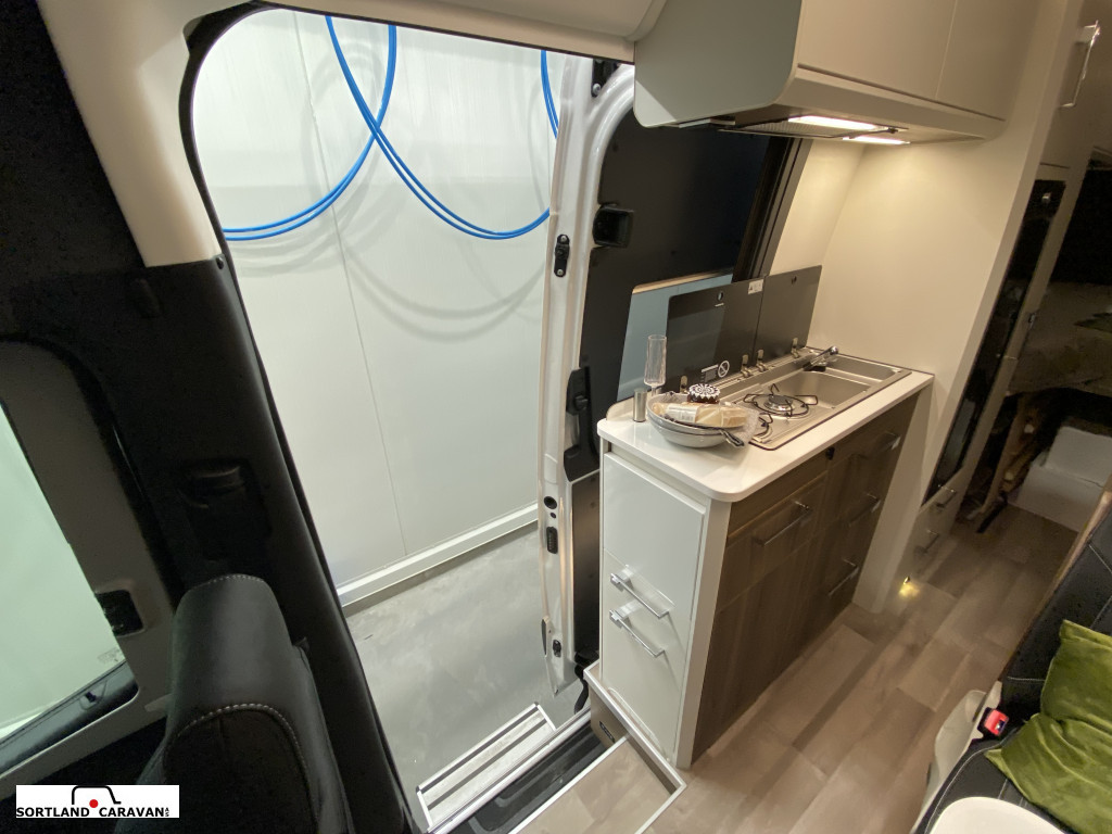 KABE TM Van V690 - KABE