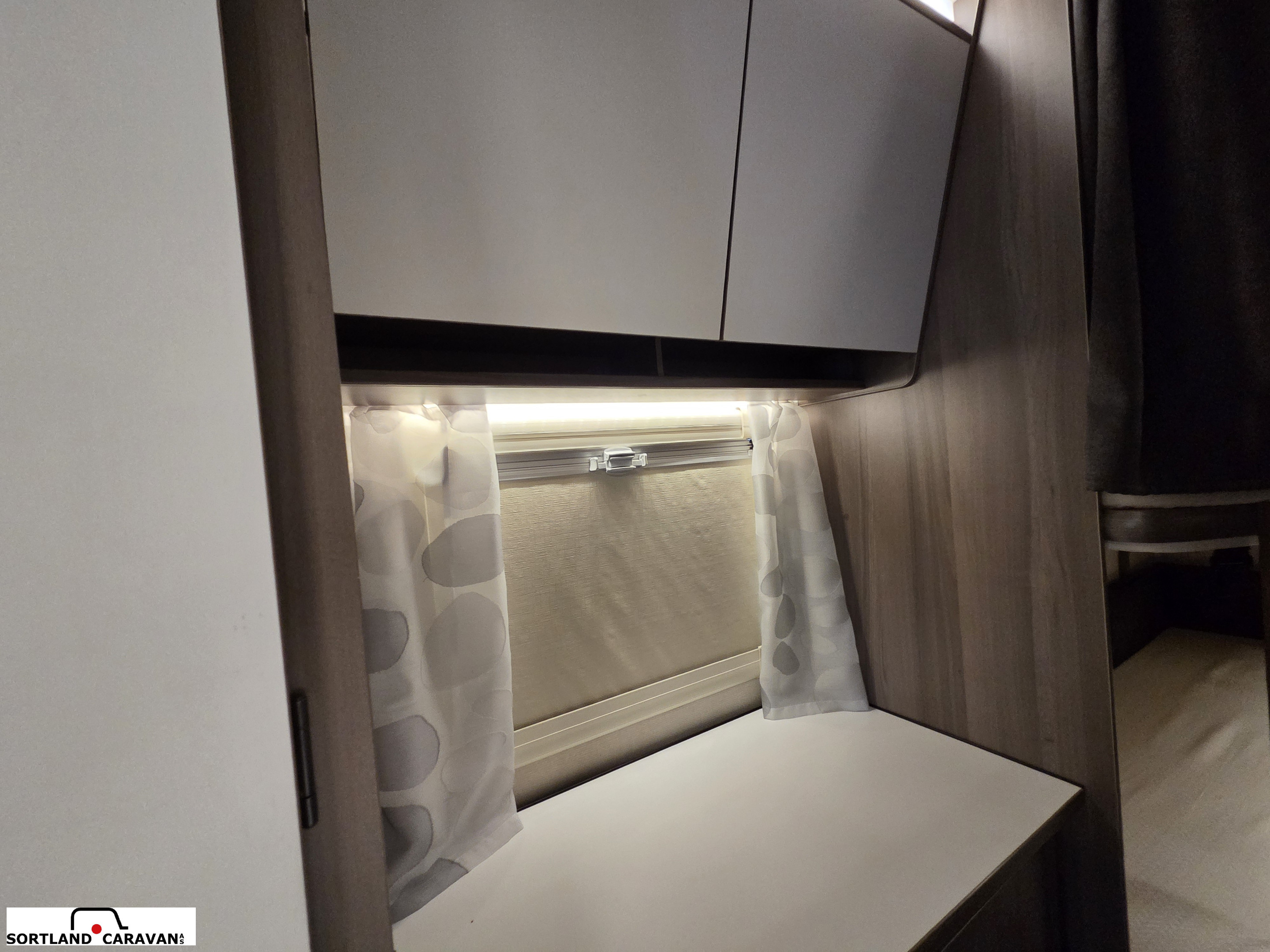 KABE ESTATE 780 DGDL KS - KABE
